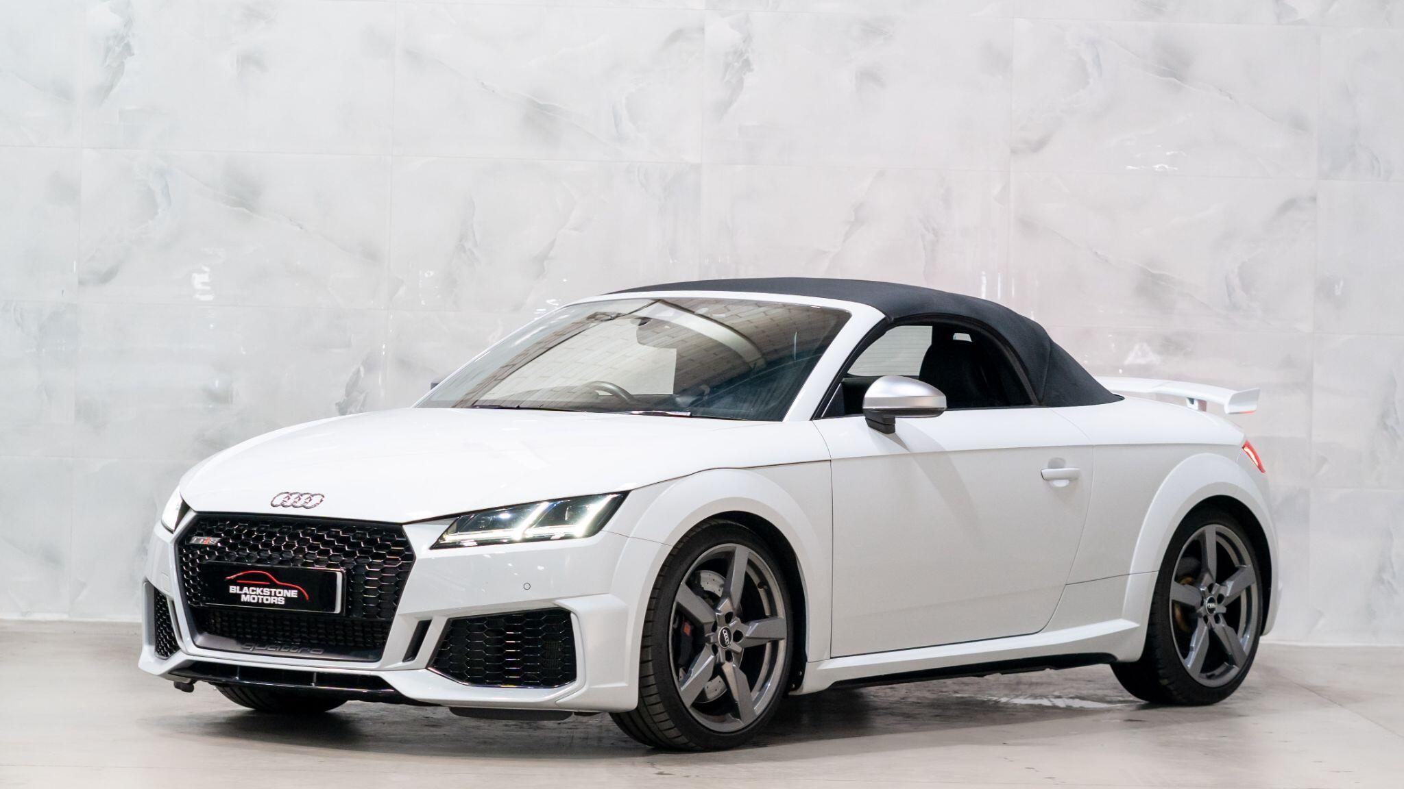 Audi TT RS view 4