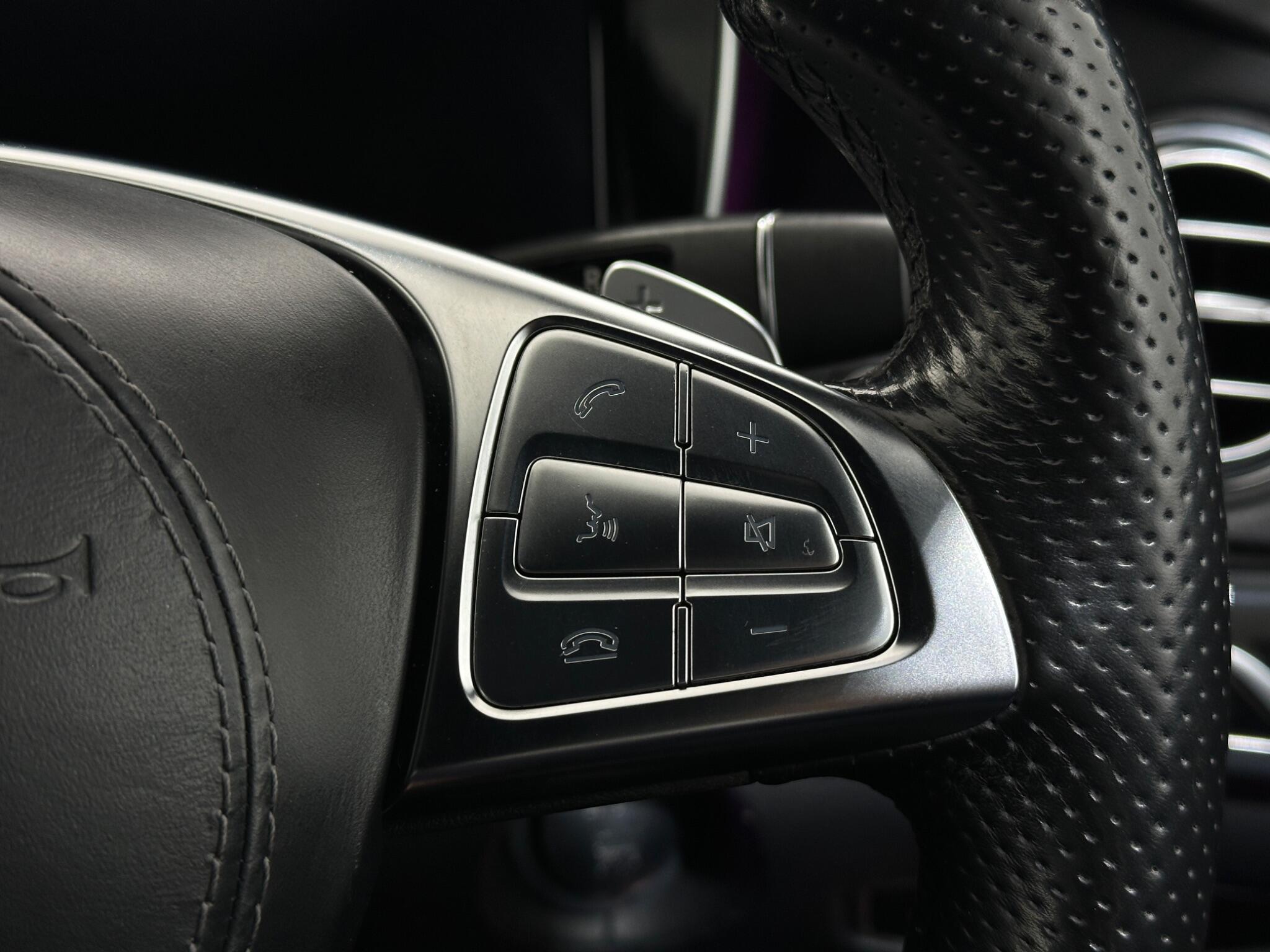 Mercedes-Benz S-Class view 16
