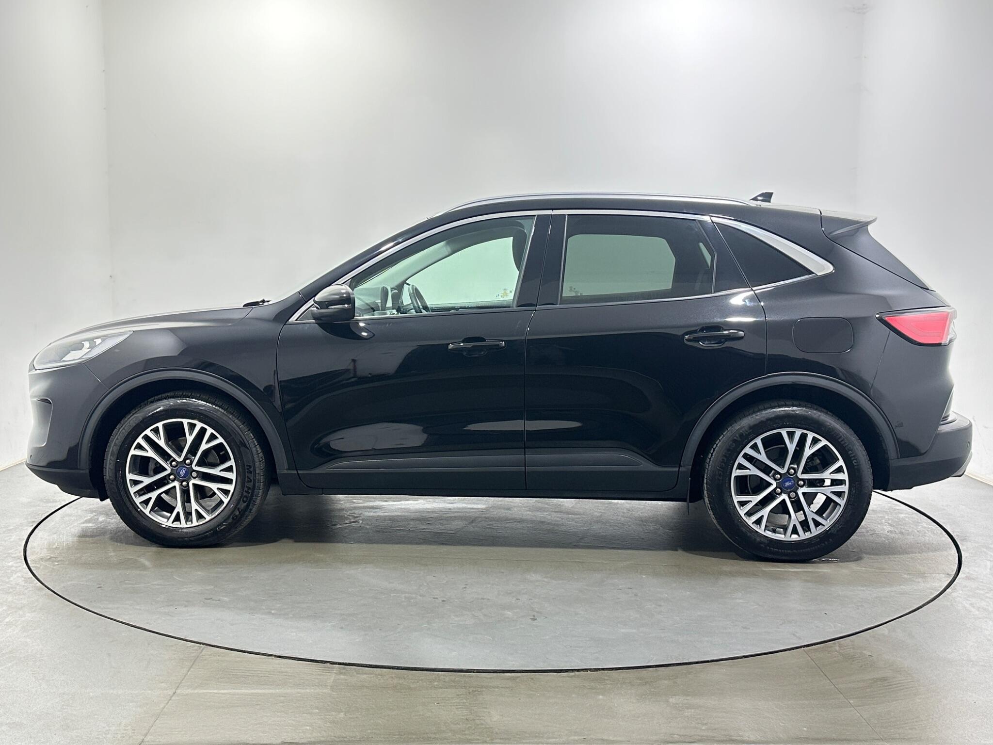 Ford Kuga view 5