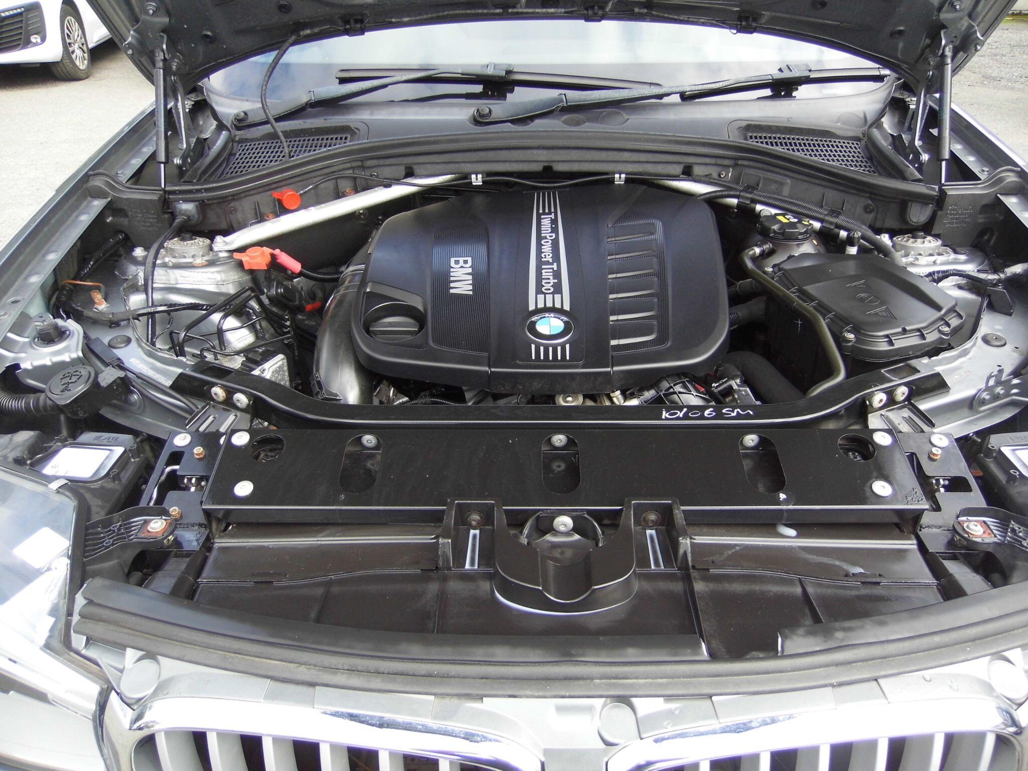 BMW X3 view 18