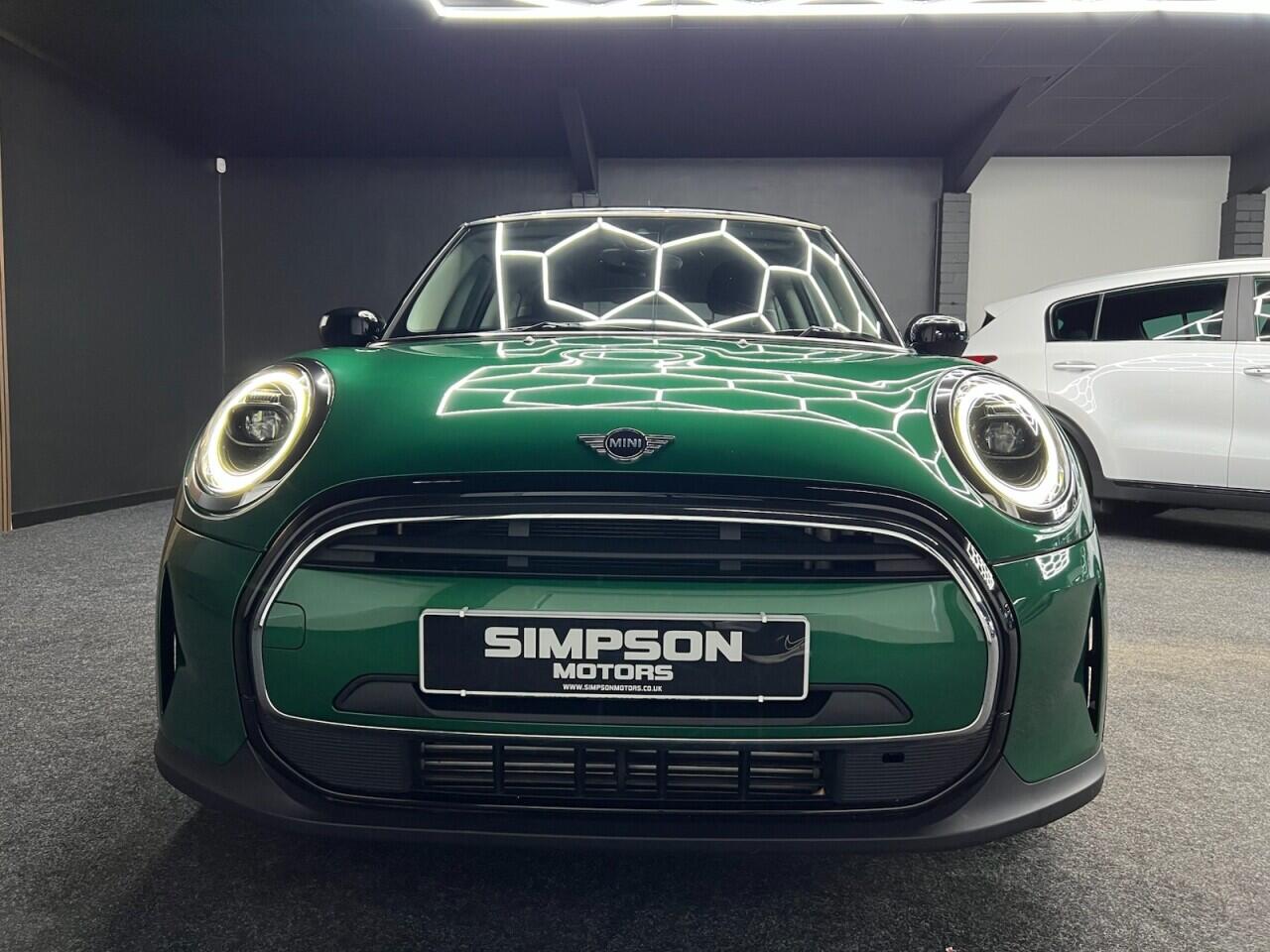 Mini Hatch view 21