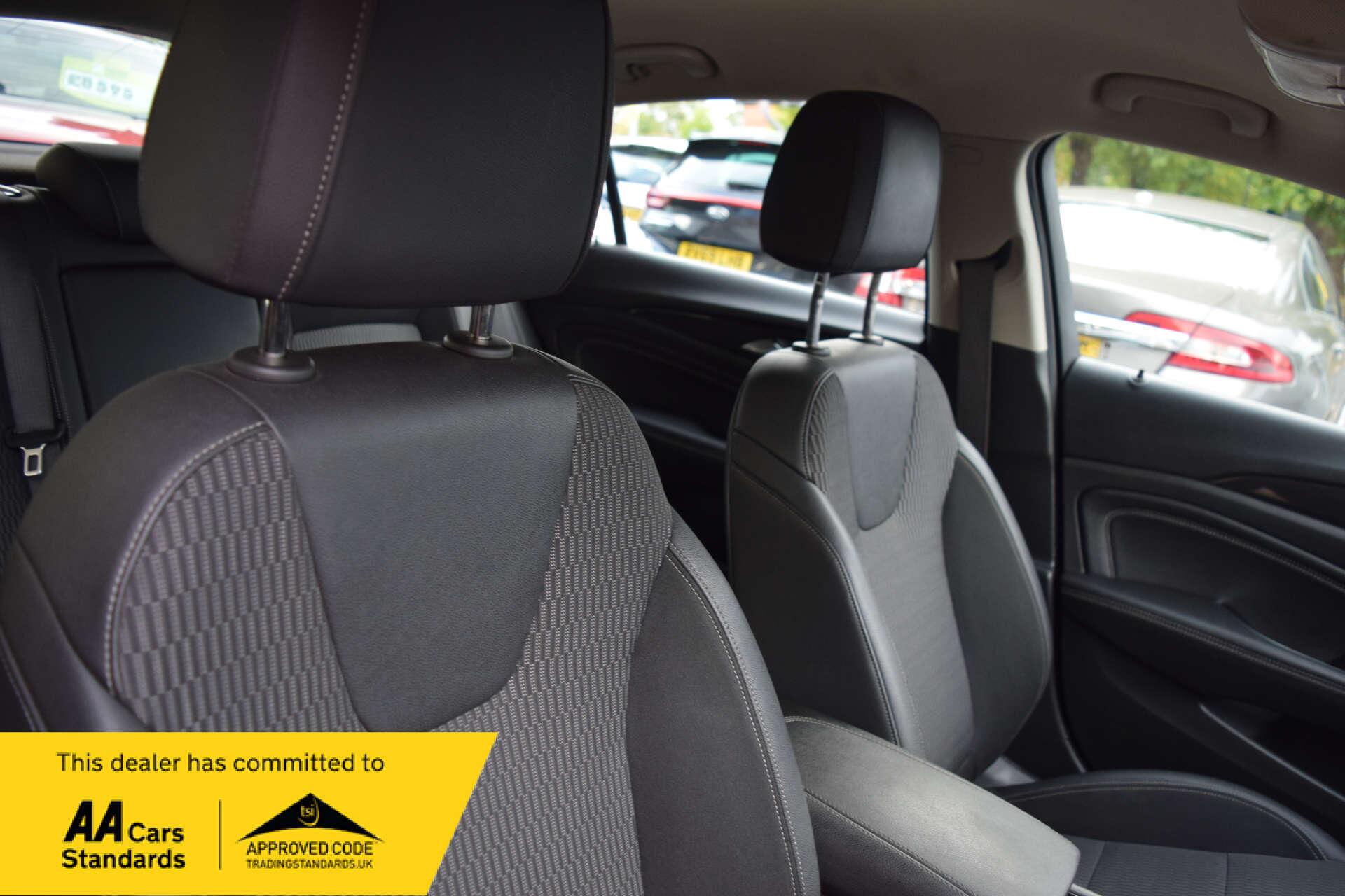 Vauxhall Insignia view 45