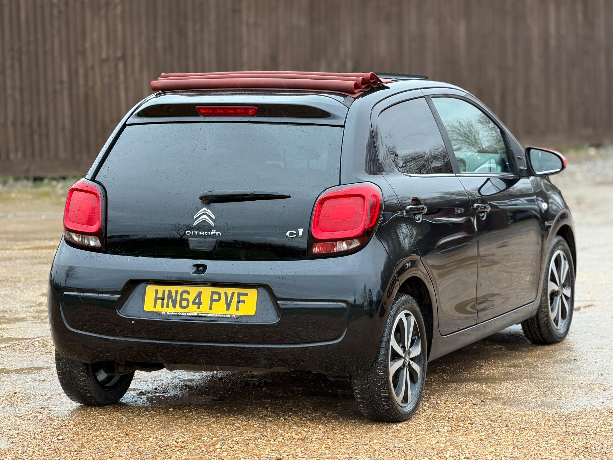 2015 Citroen C1 1.2 PureTech Flair Airscape Euro 5 5dr (Euro 5) image 15