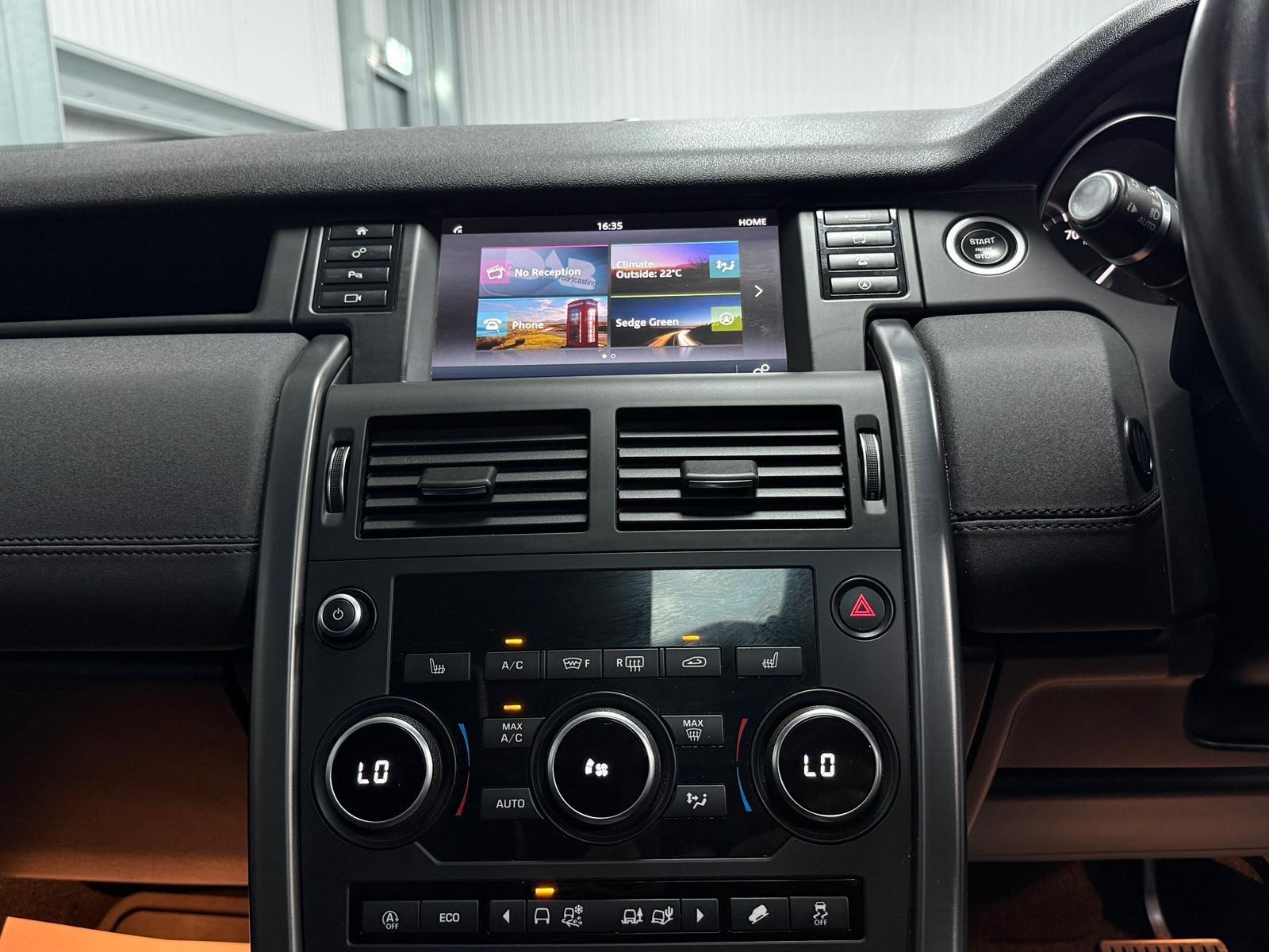 Land Rover Discovery Sport view 33