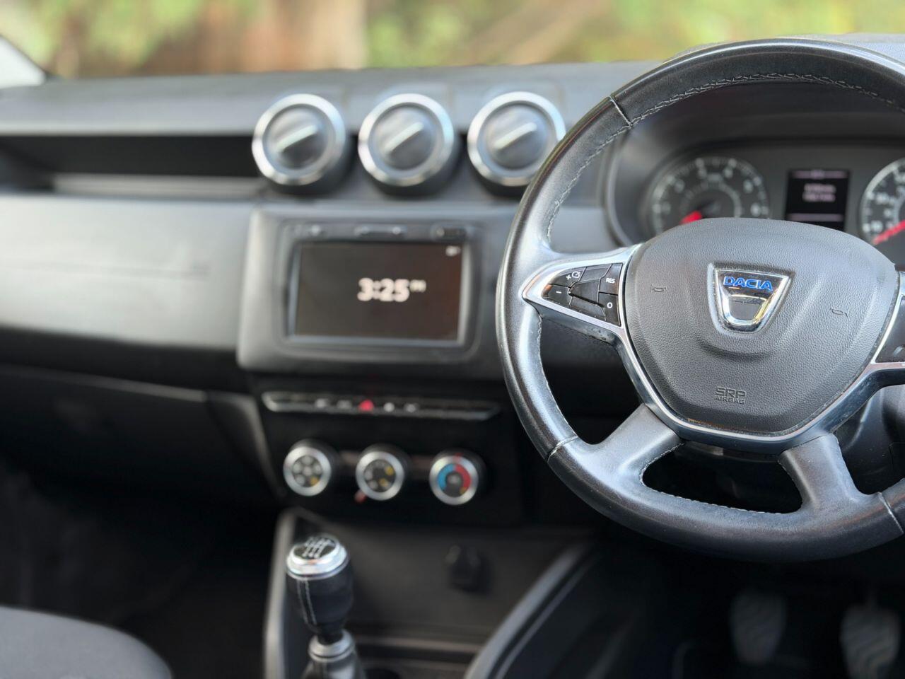 Dacia Duster view 40