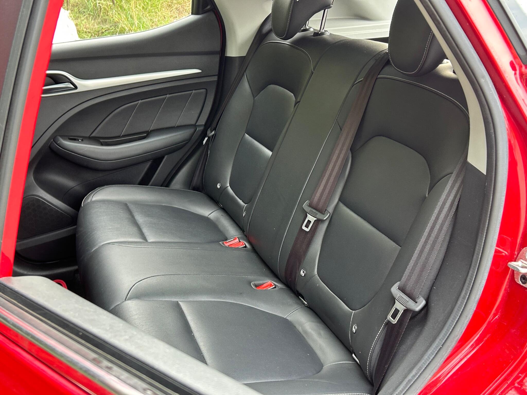 MG ZS view 22