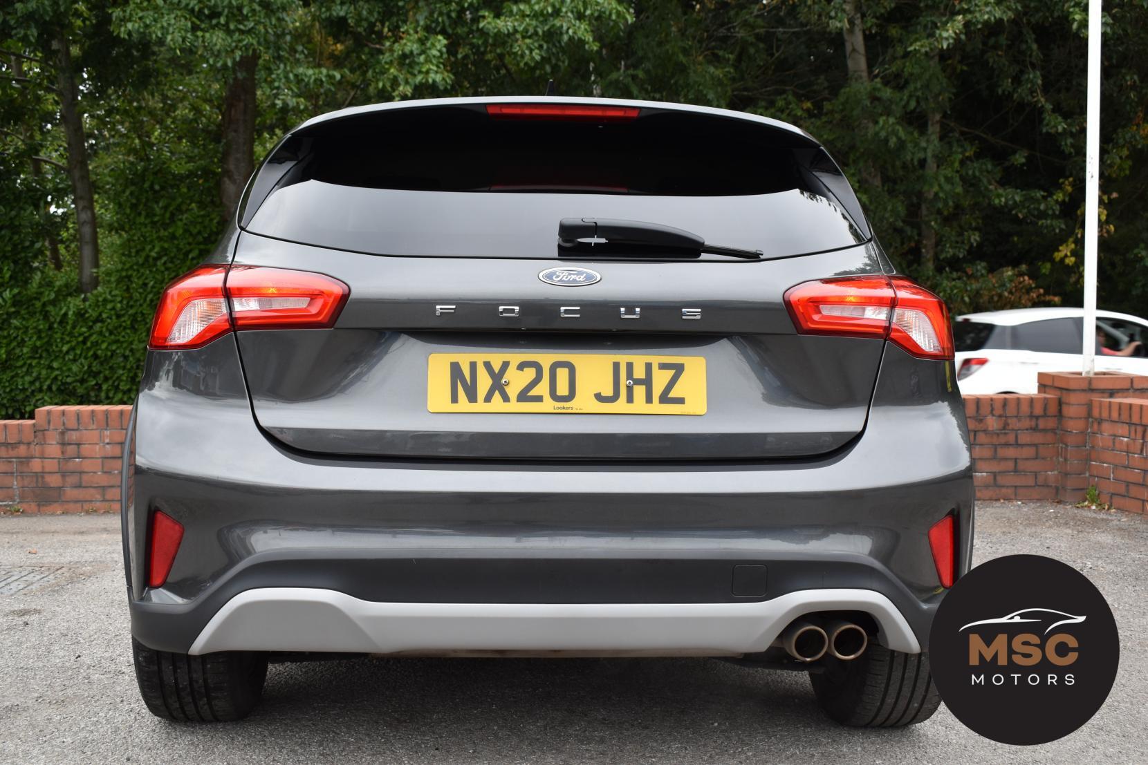 Ford Focus view 16