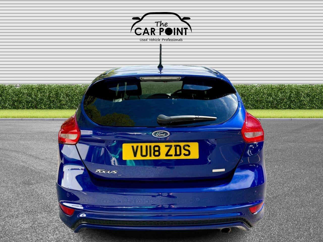 Ford Focus view 11