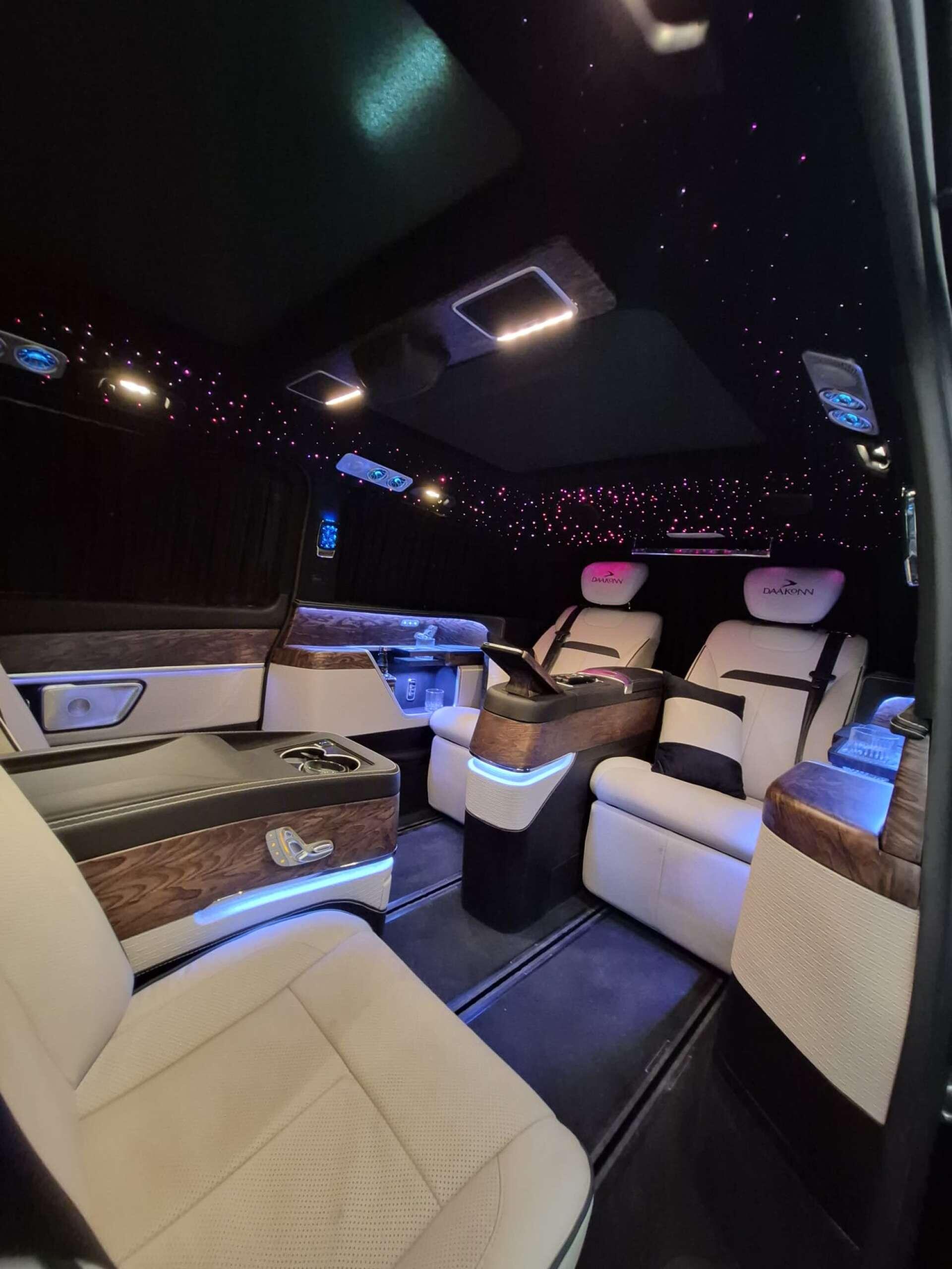 Mercedes-Benz Vito view 9