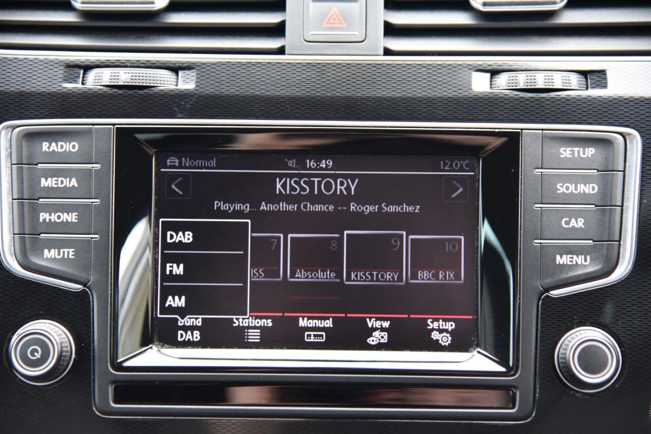 Volkswagen Golf view 34