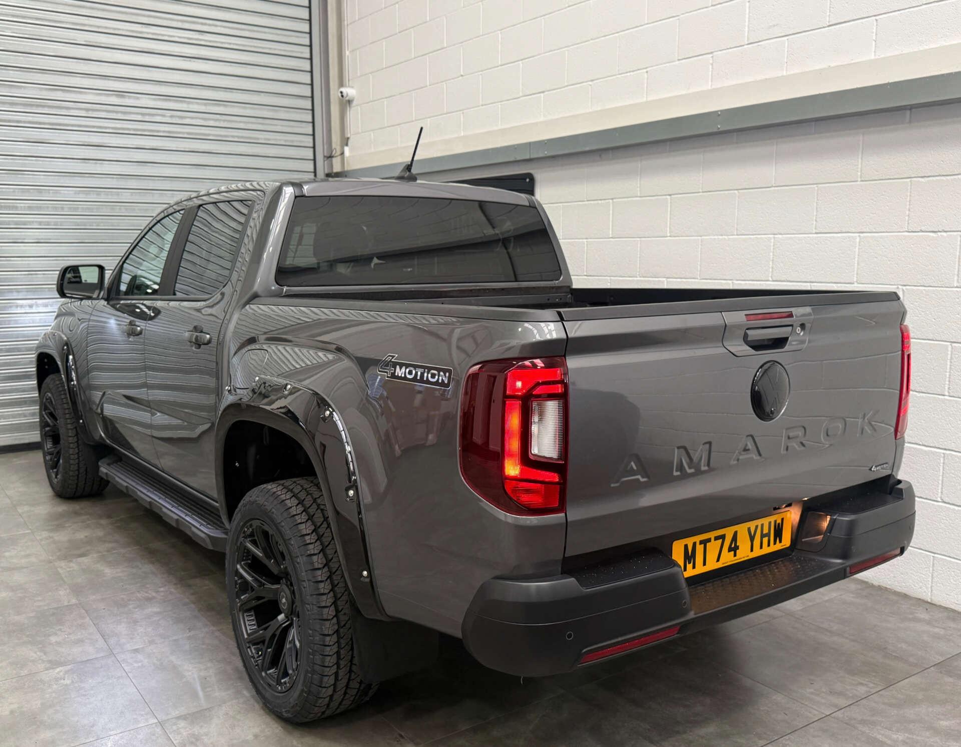 Volkswagen Amarok view 6
