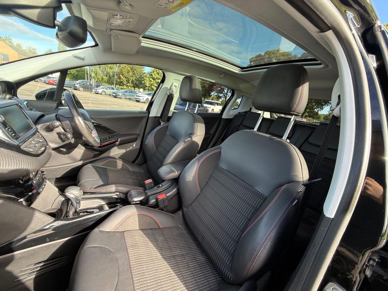 Peugeot 2008 view 3