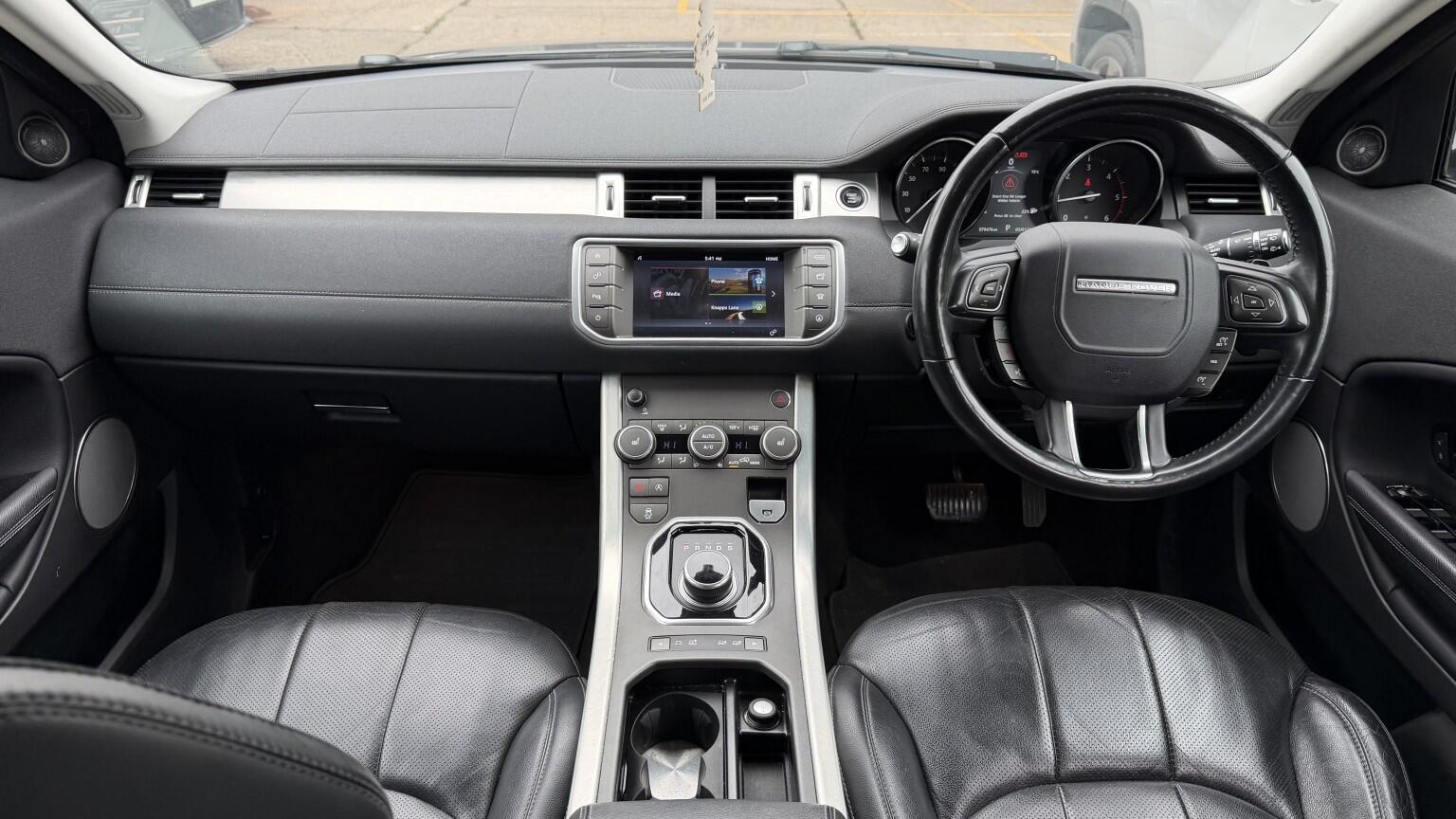 Land Rover Range Rover Evoque view 4