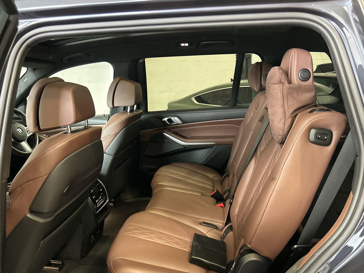 BMW X7 view 73