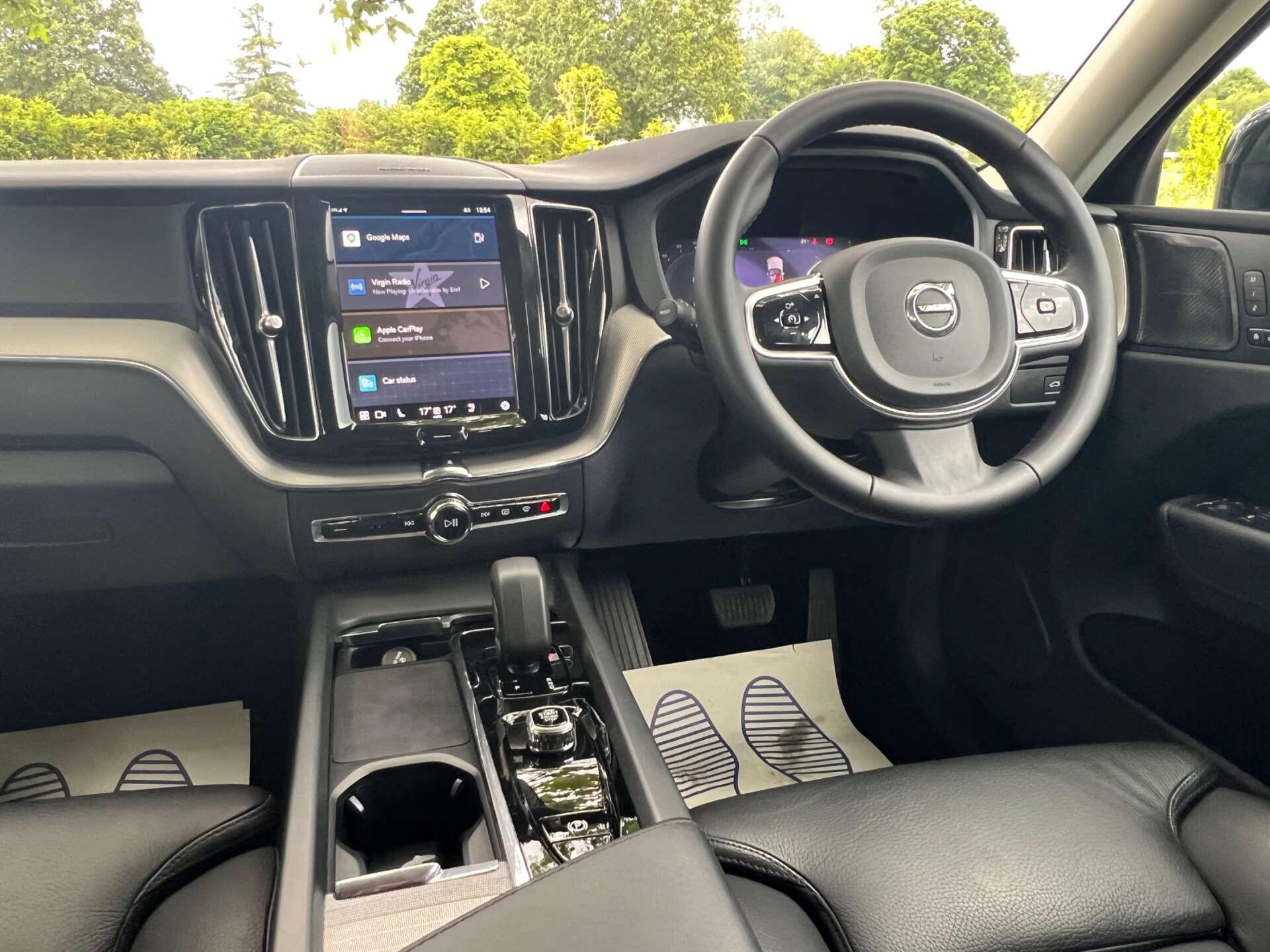 Volvo XC60 view 4
