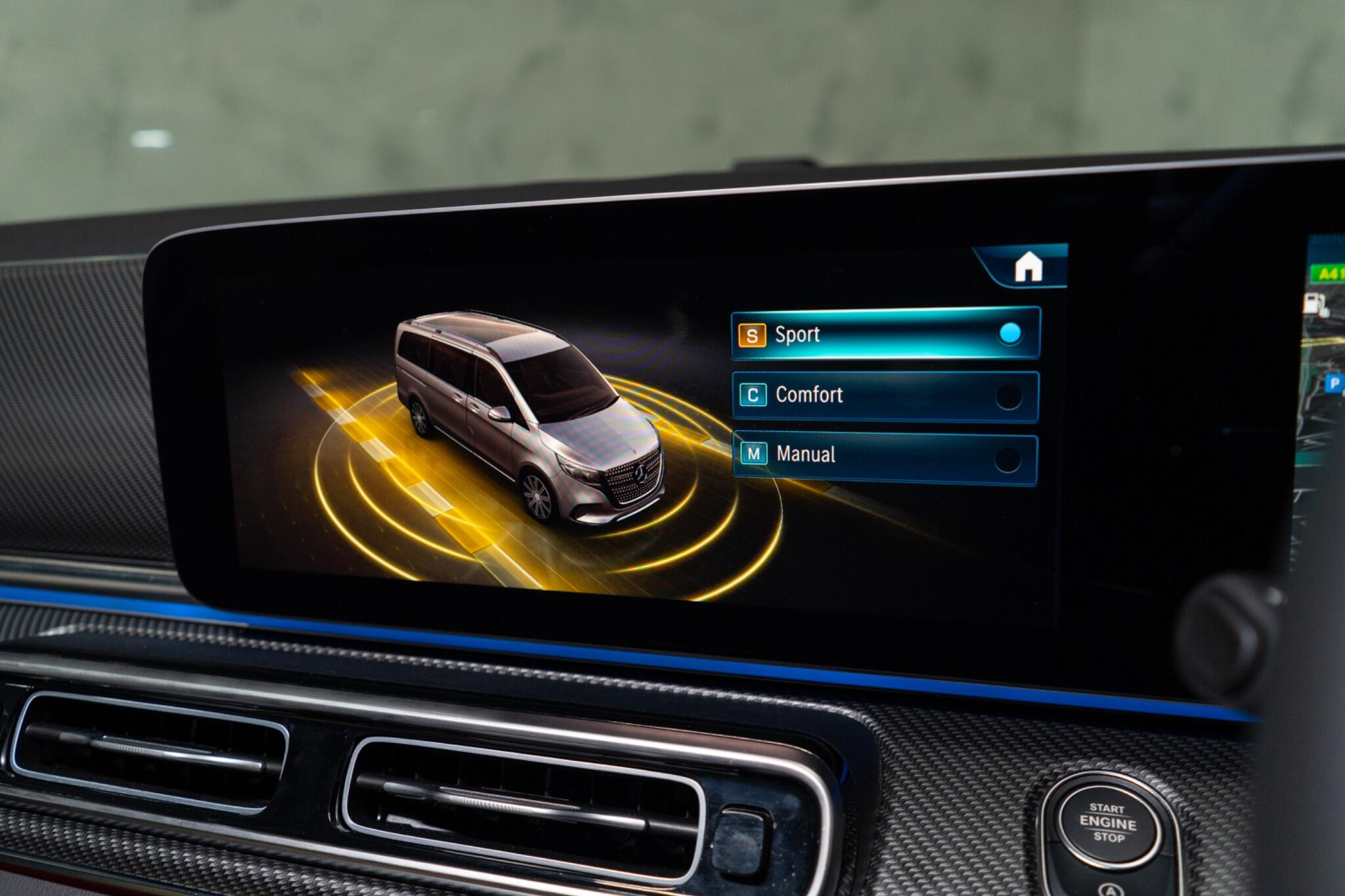 Mercedes-Benz V-Class view 29