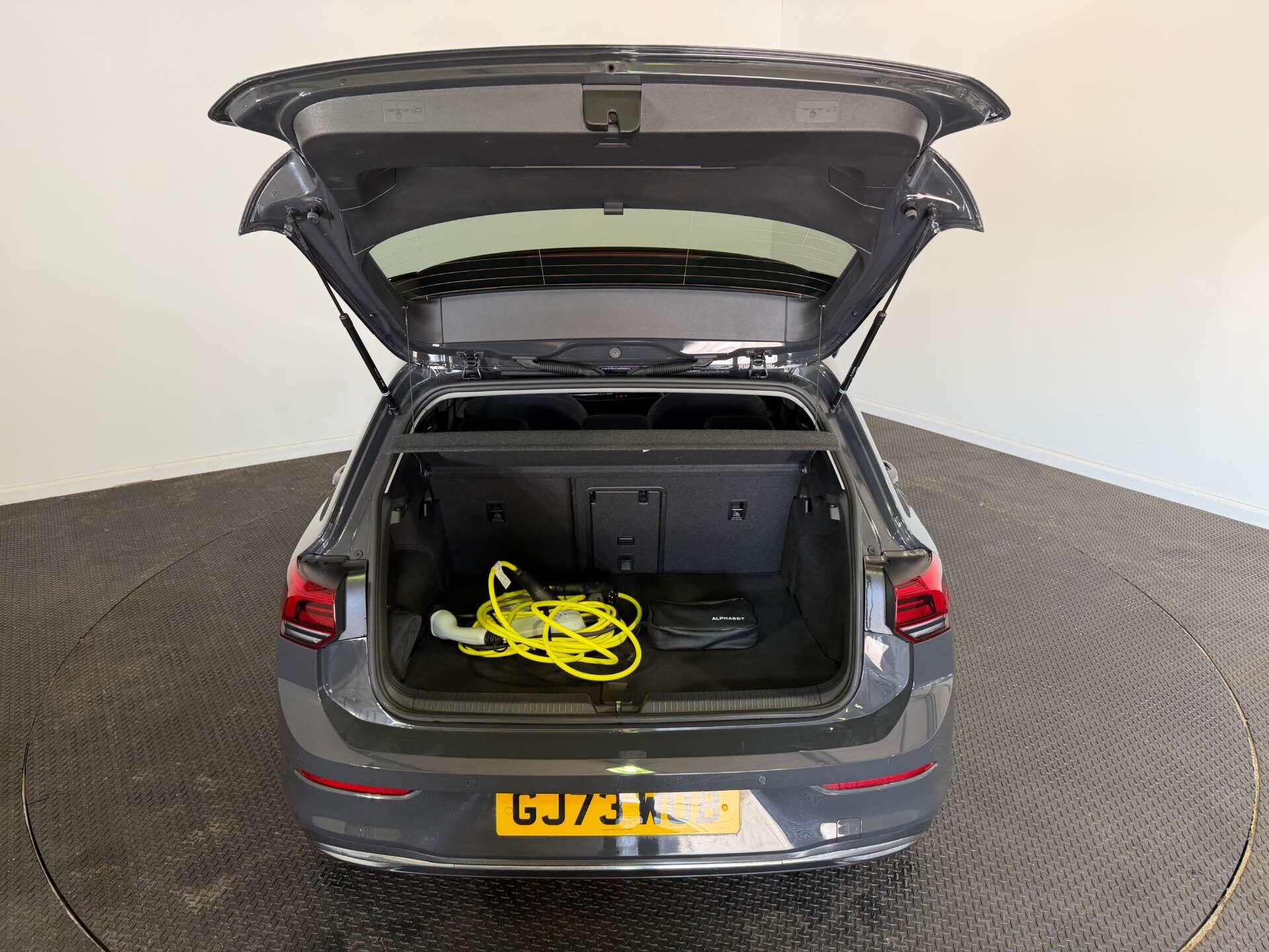 Volkswagen Golf view 10