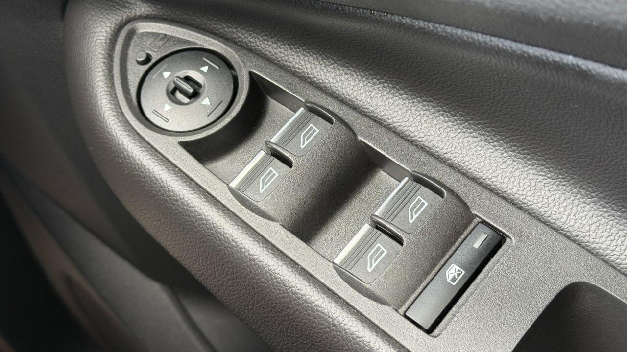Ford Kuga view 36