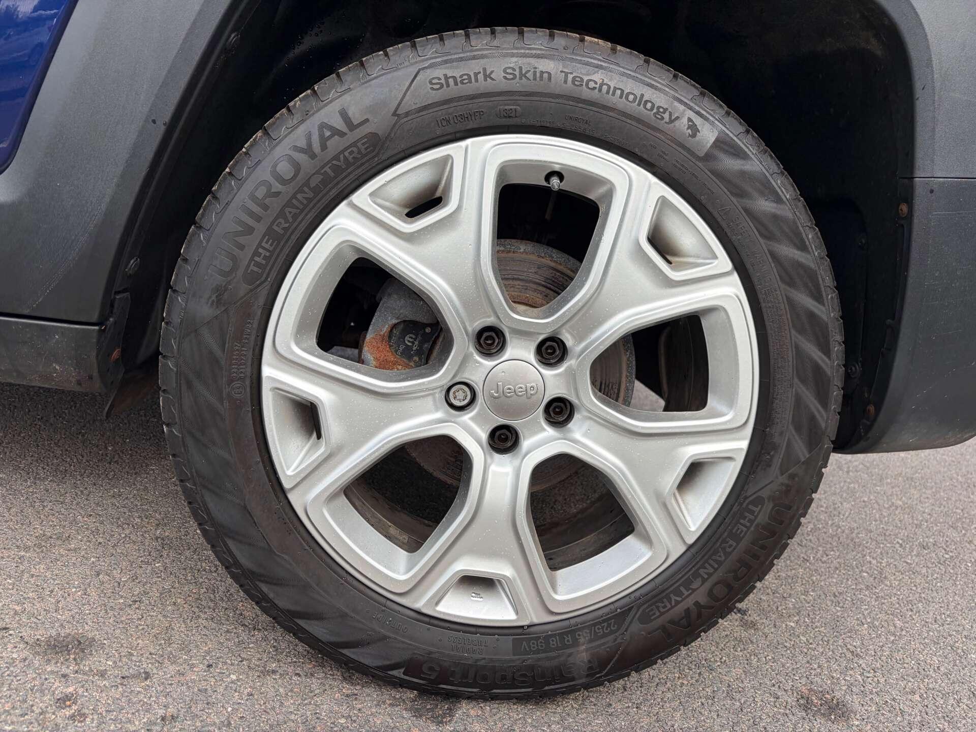 Jeep Renegade view 11