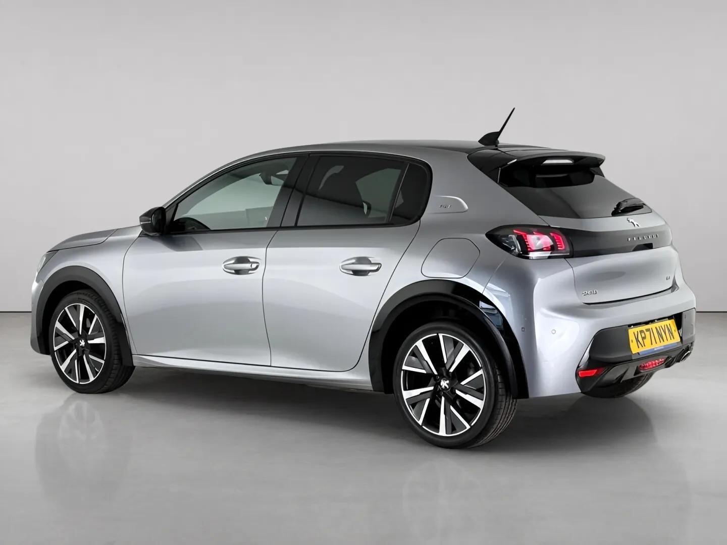 Peugeot 208 view 7