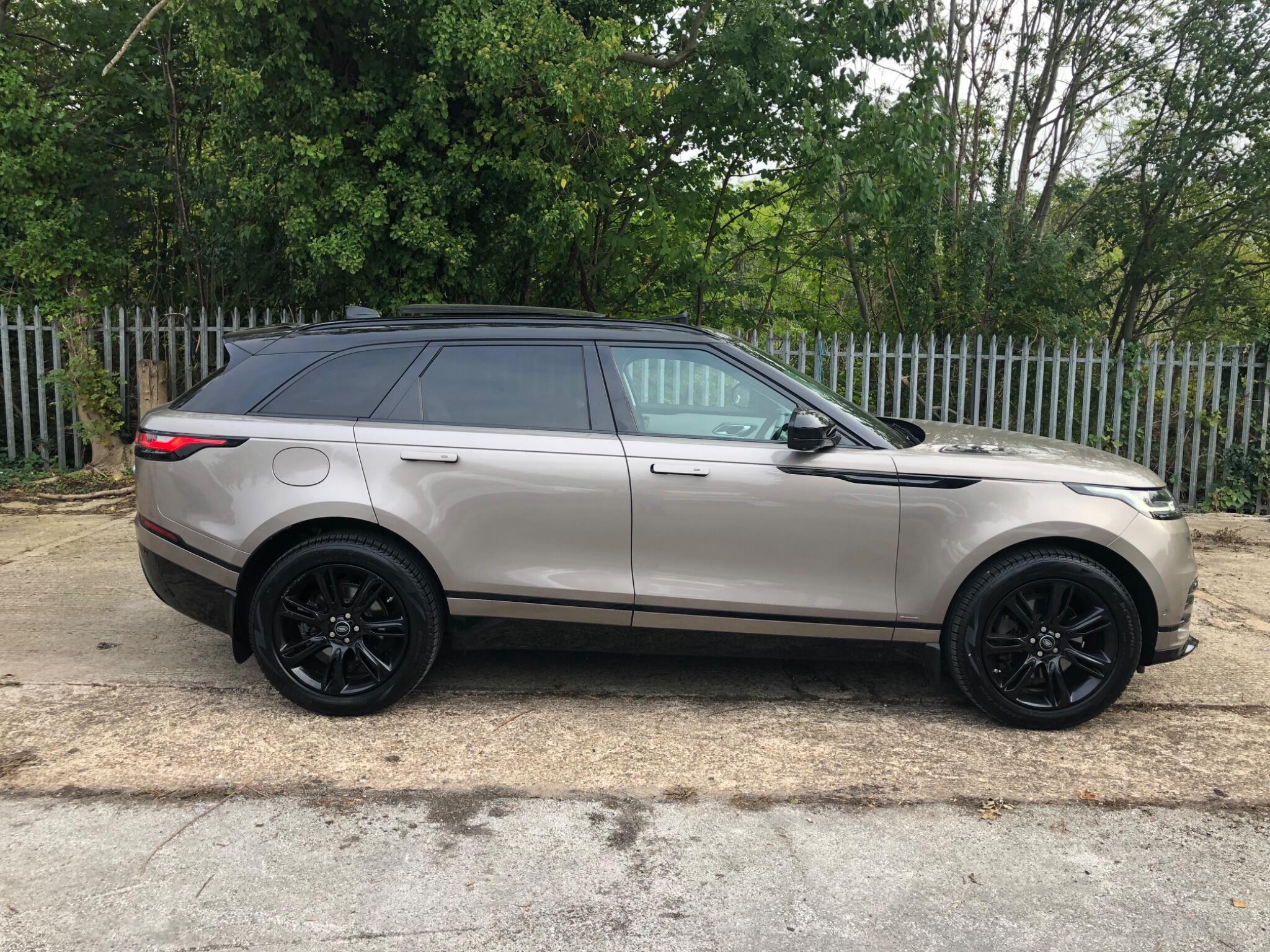 Land Rover Range Rover Velar view 18