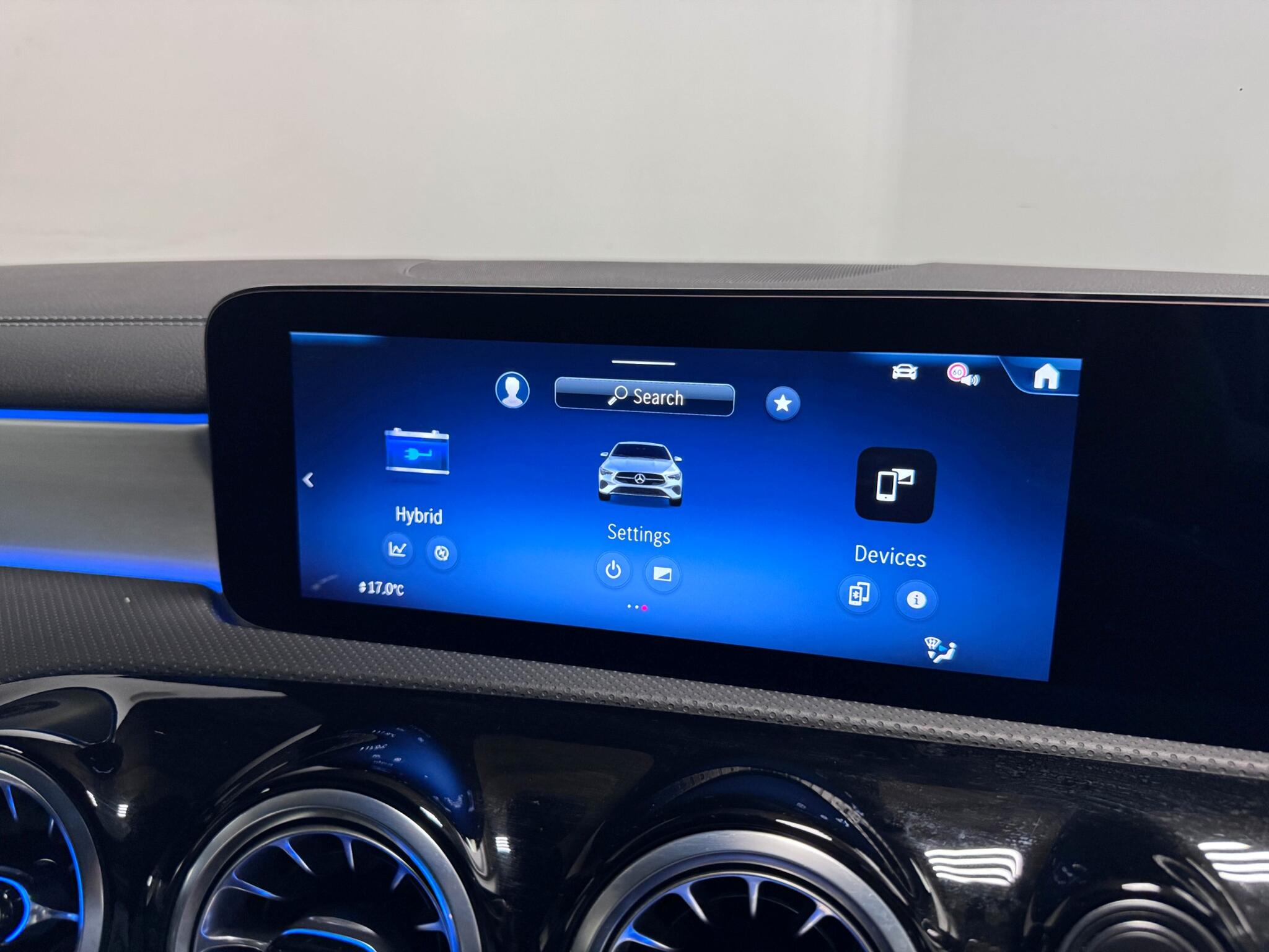 Mercedes-Benz Cla view 43
