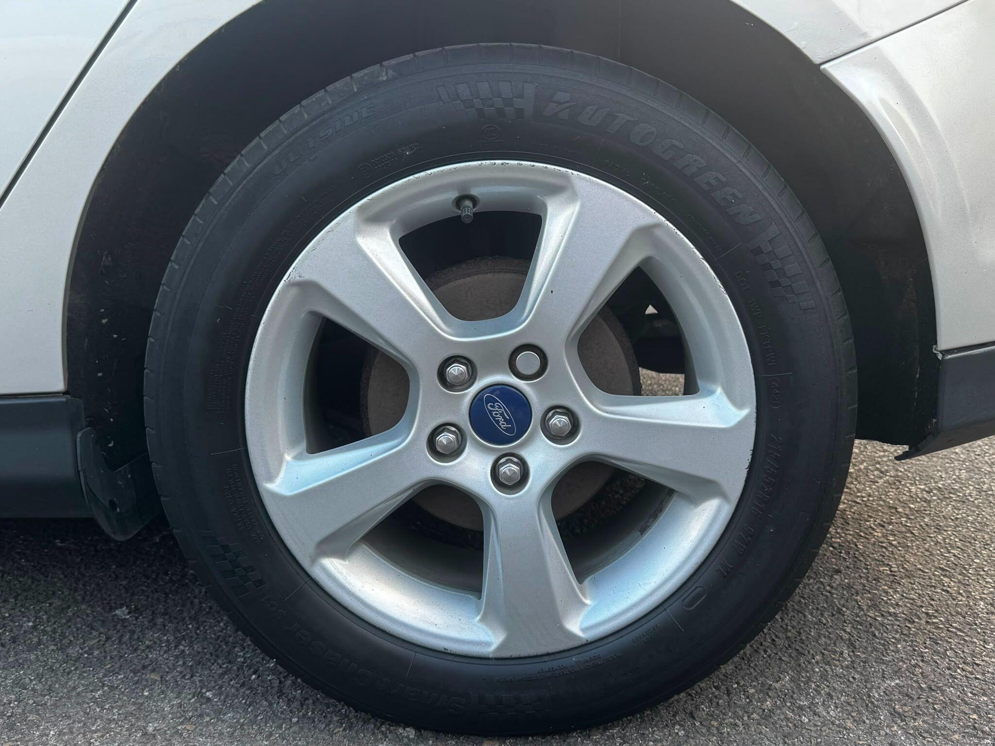 Ford Focus view 50