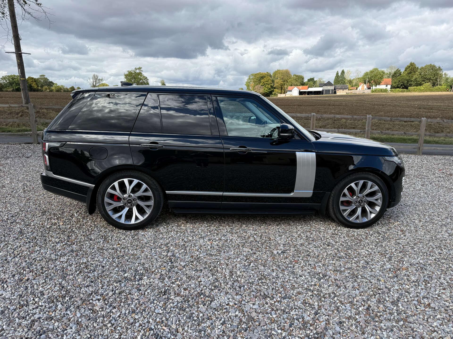 Land Rover Range Rover view 6