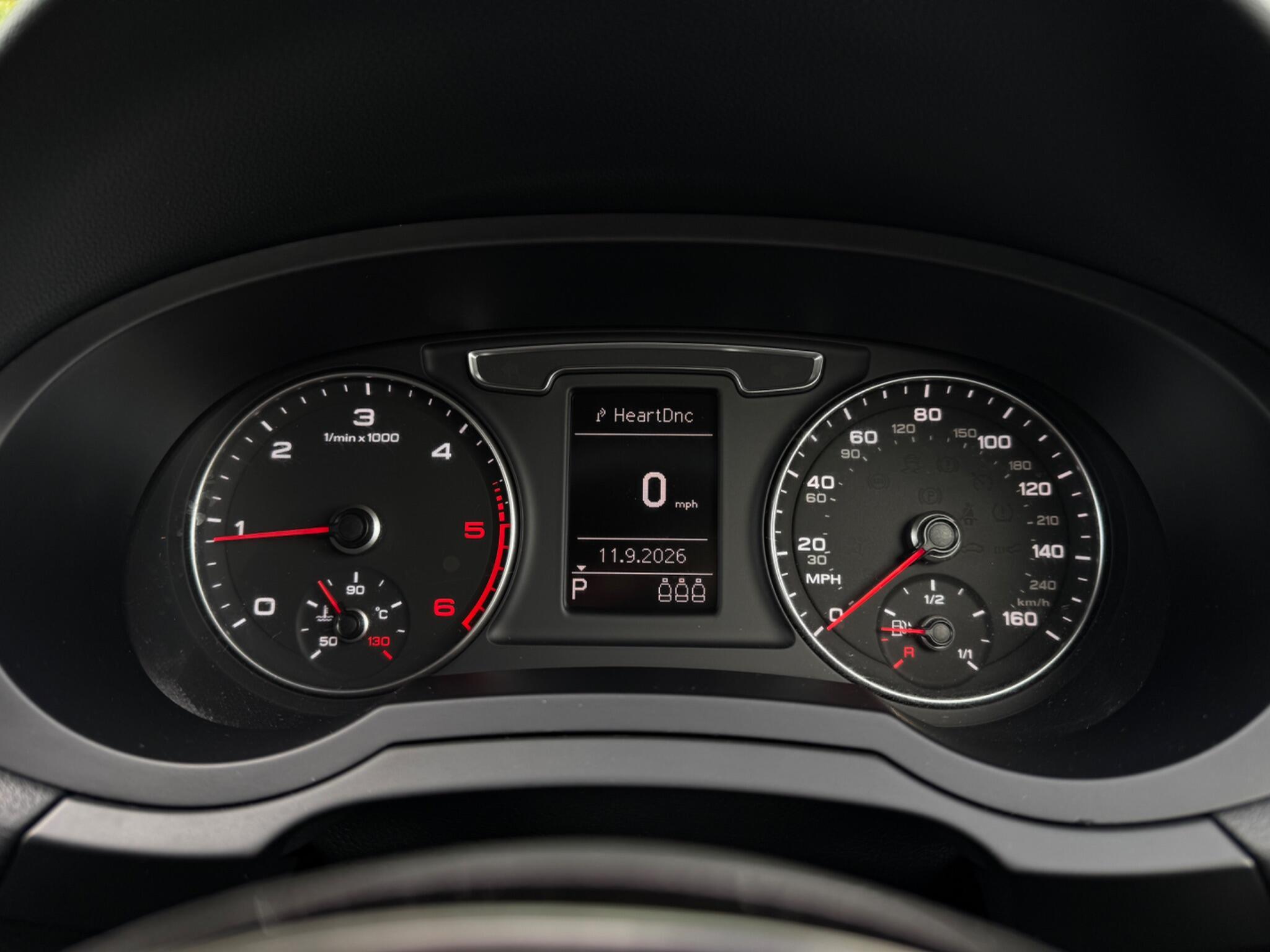 Audi Q3 view 27