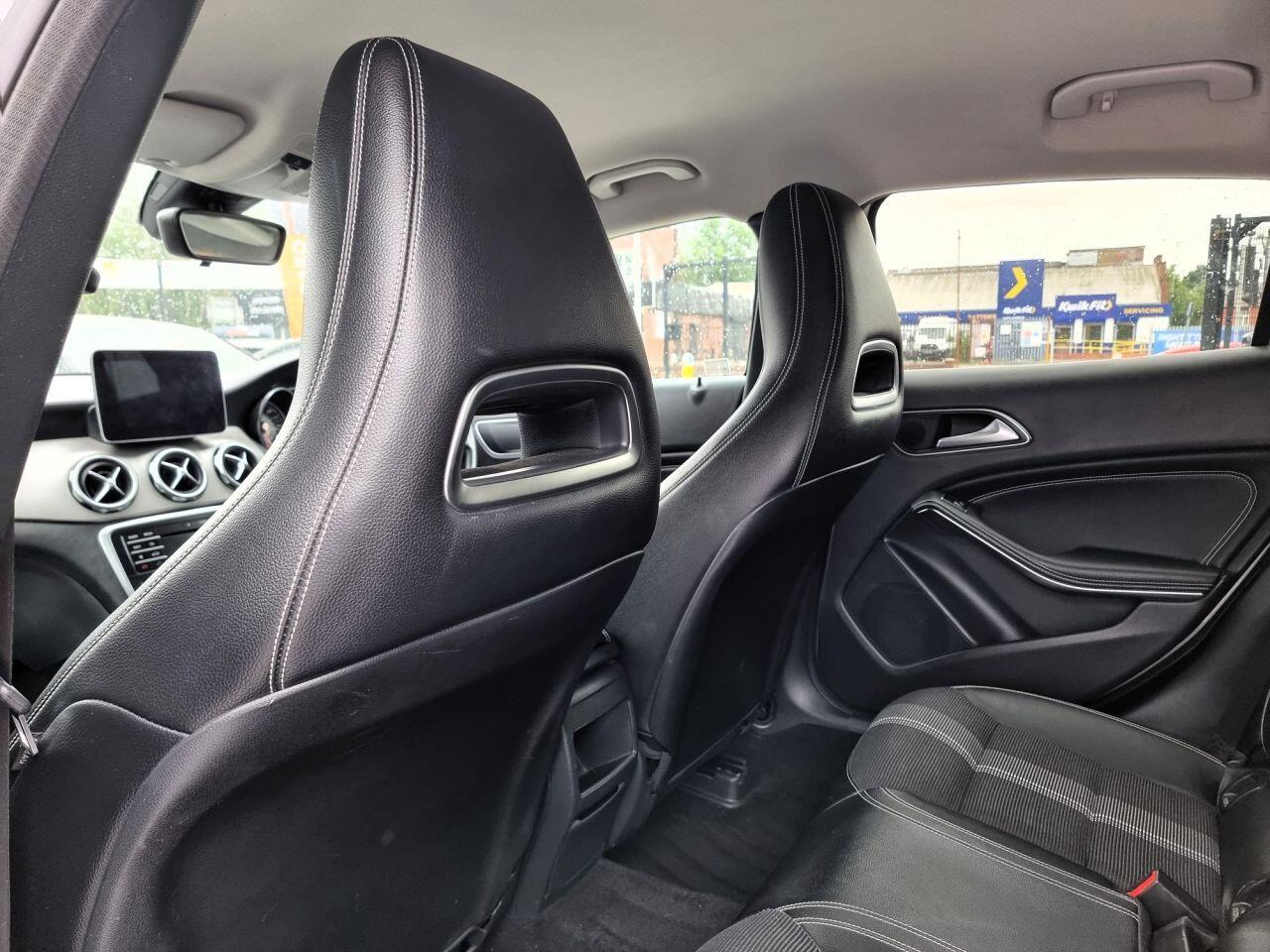 Mercedes-Benz Gla view 18