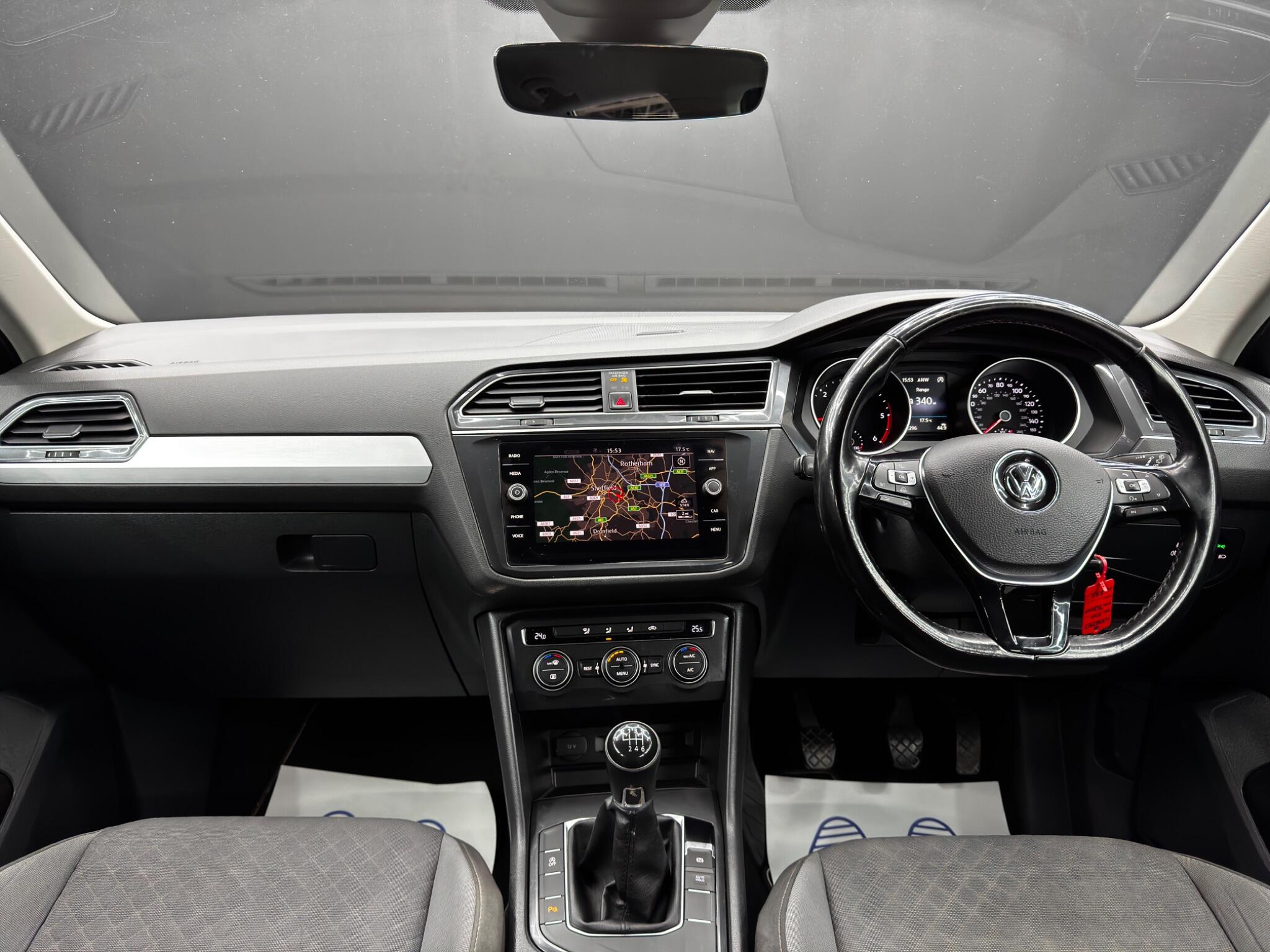 Volkswagen Tiguan view 10