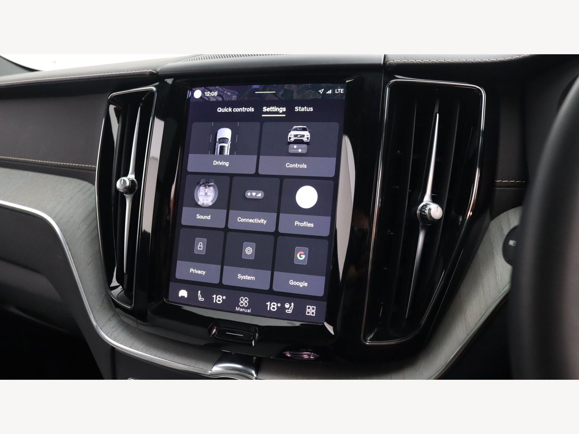 Volvo XC60 view 18