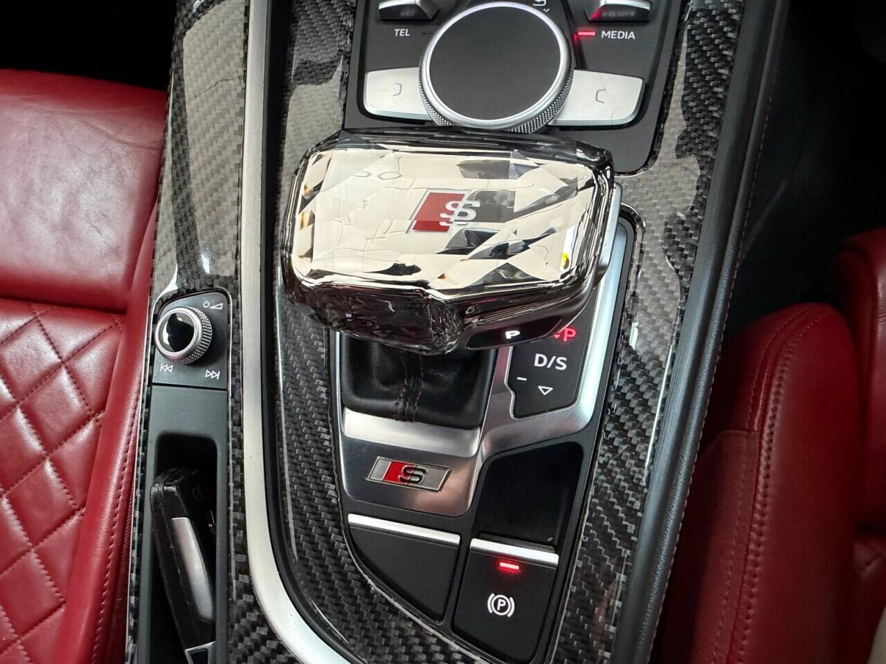 Audi S4 view 35