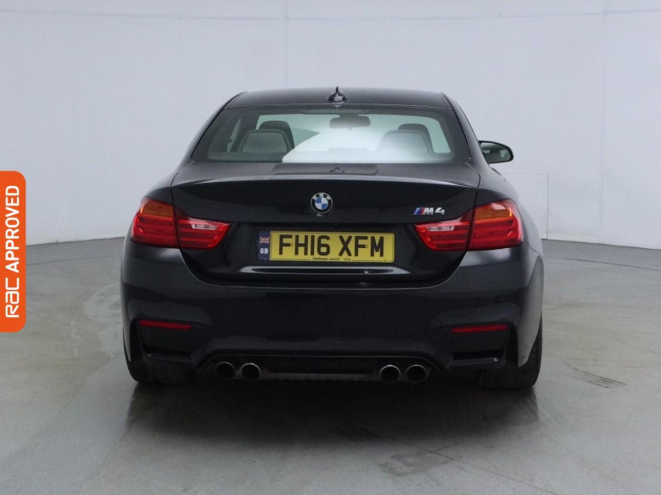 BMW M4 view 8
