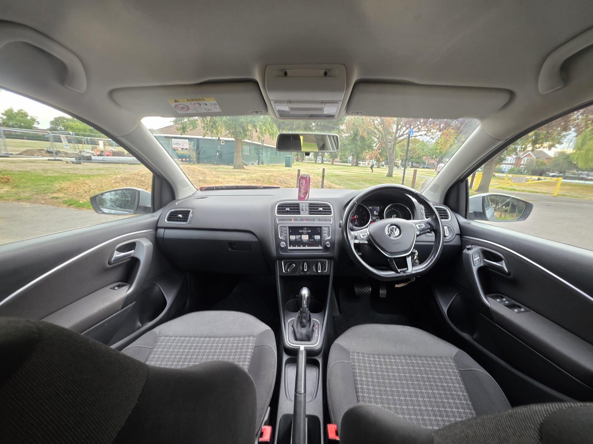 Volkswagen Polo view 9