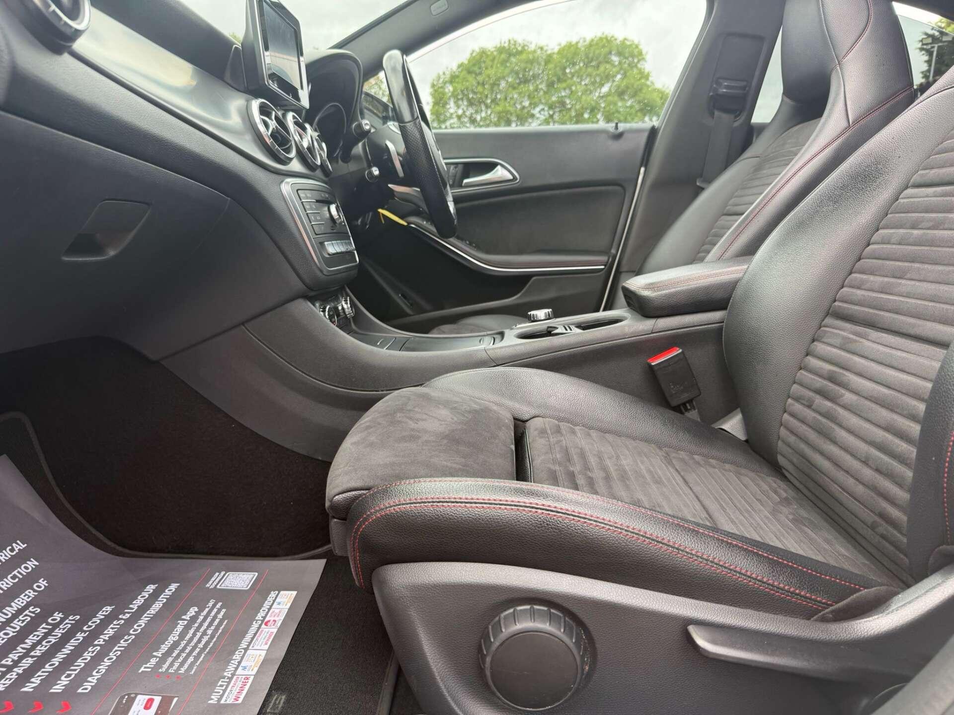Mercedes-Benz Cla view 35