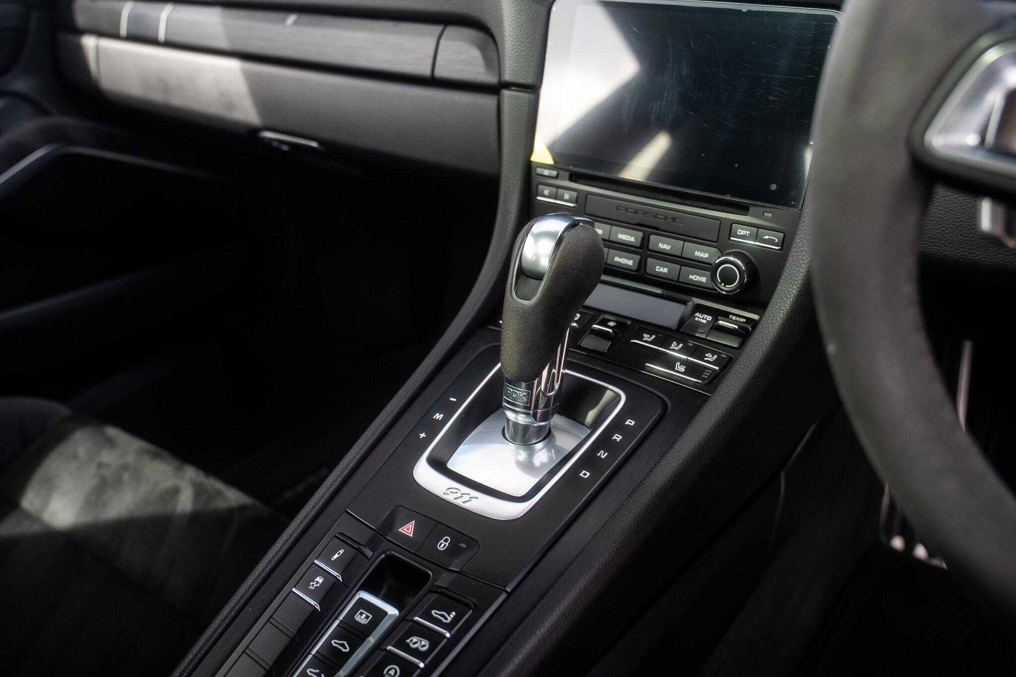Porsche 911 view 38