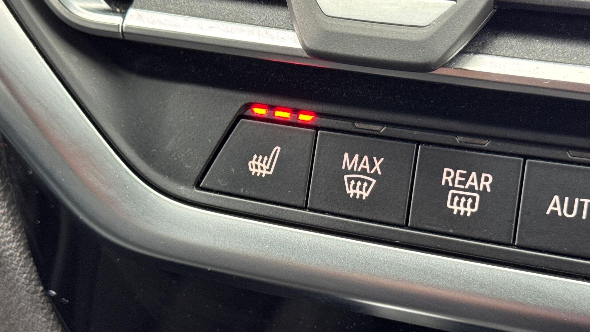 BMW X3 view 21