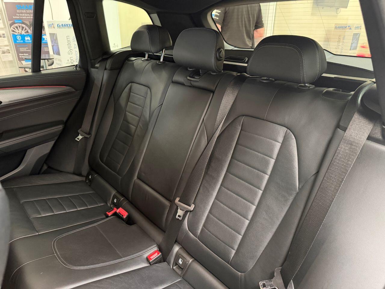 BMW X3 view 19