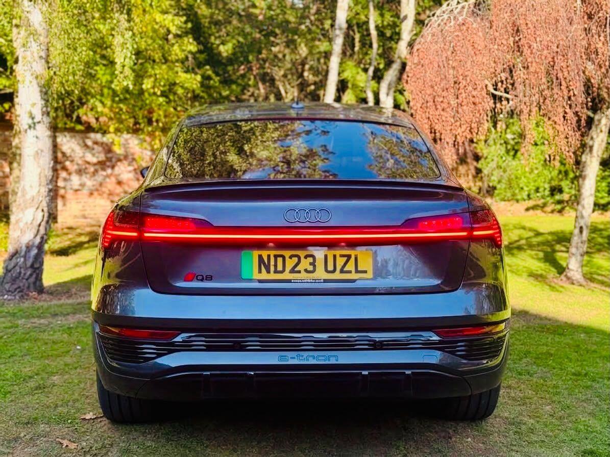 Audi Q8 E-Tron view 12
