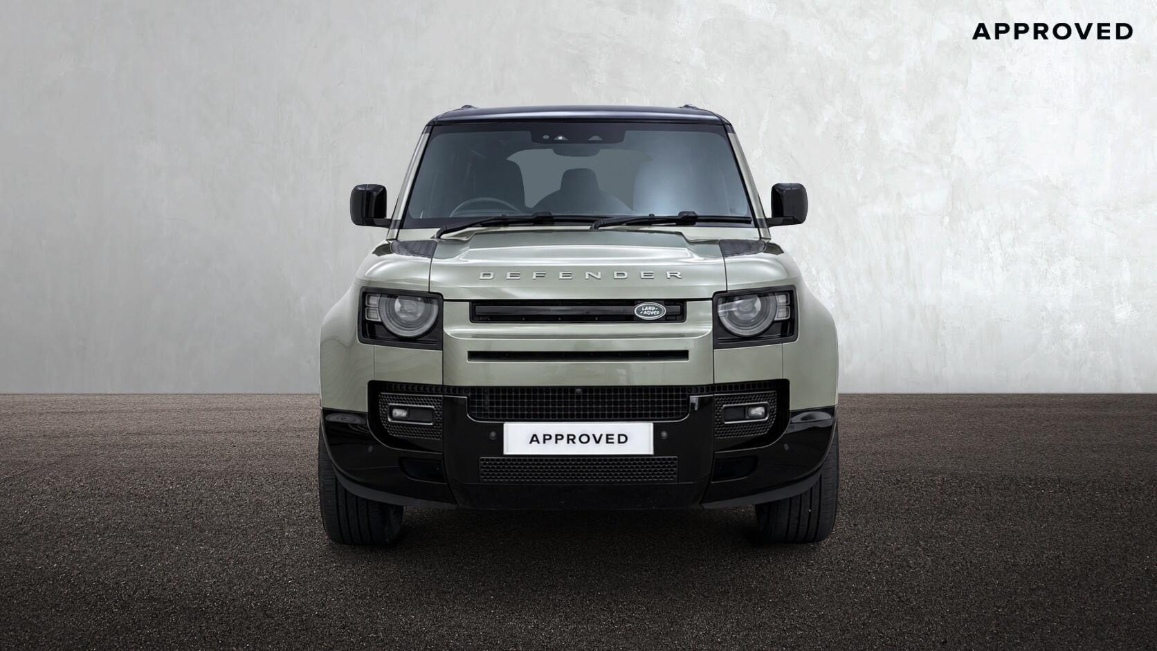 Land Rover Defender view 7