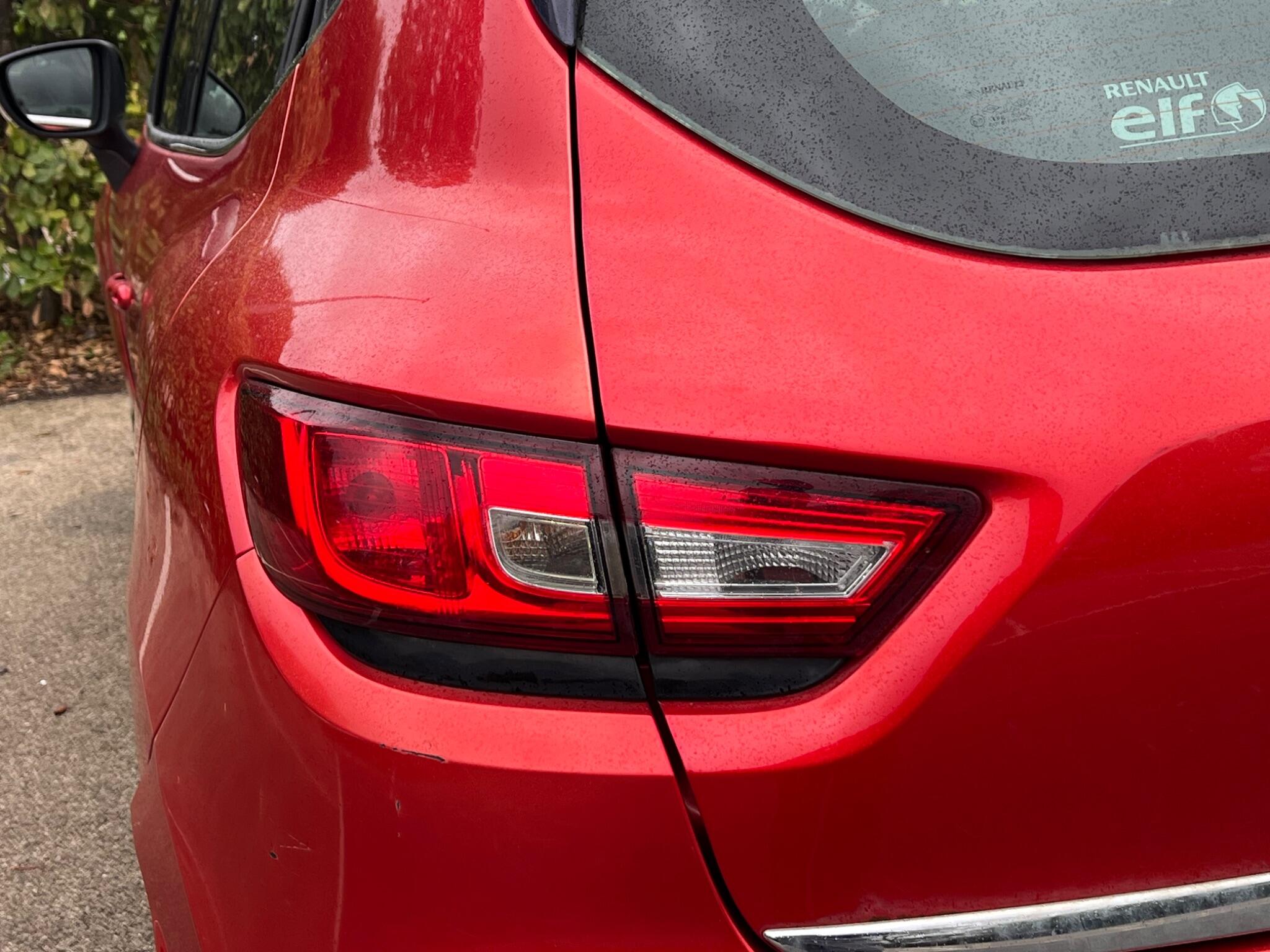 Renault Clio view 11
