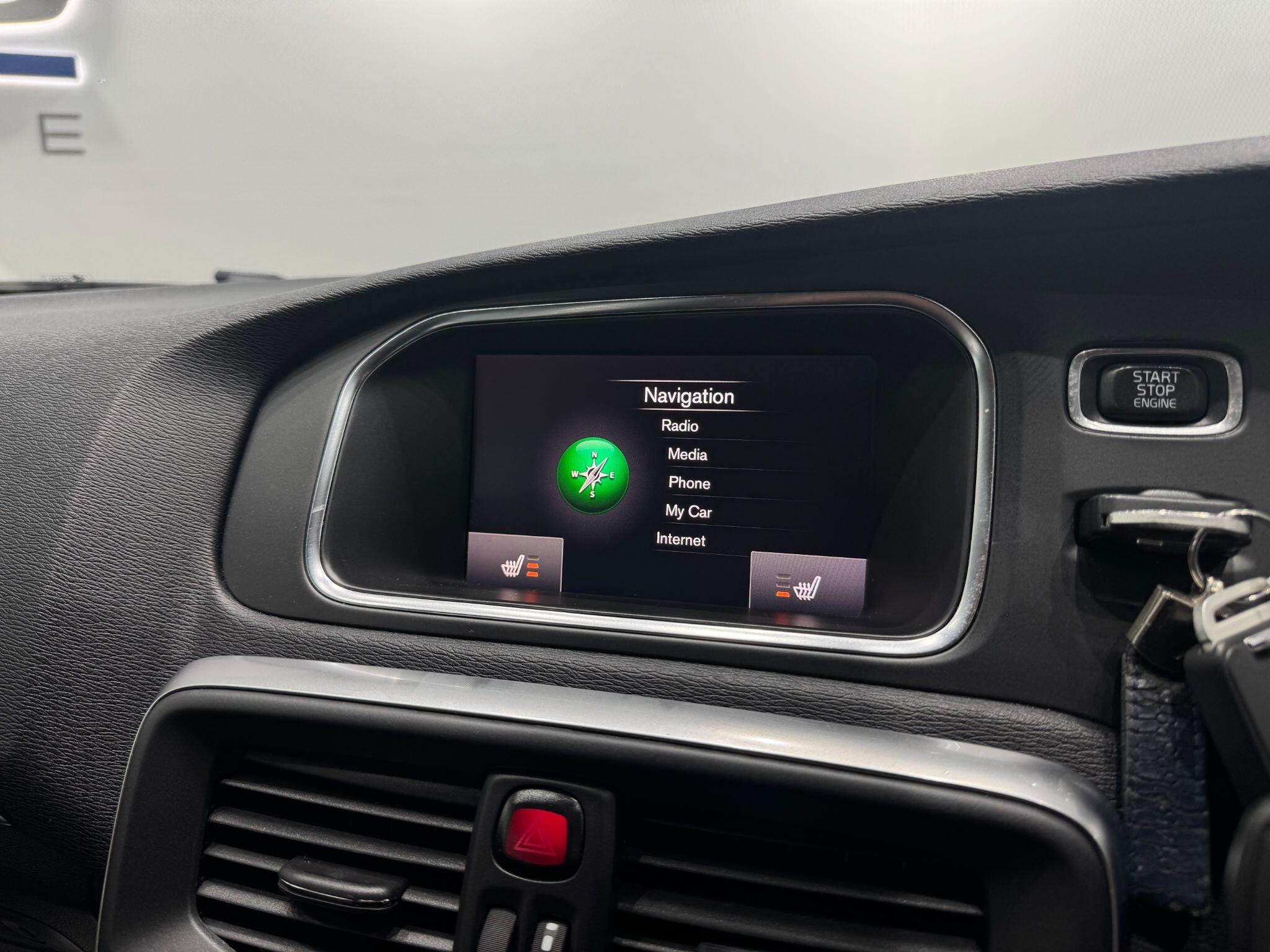 Volvo V40 view 30