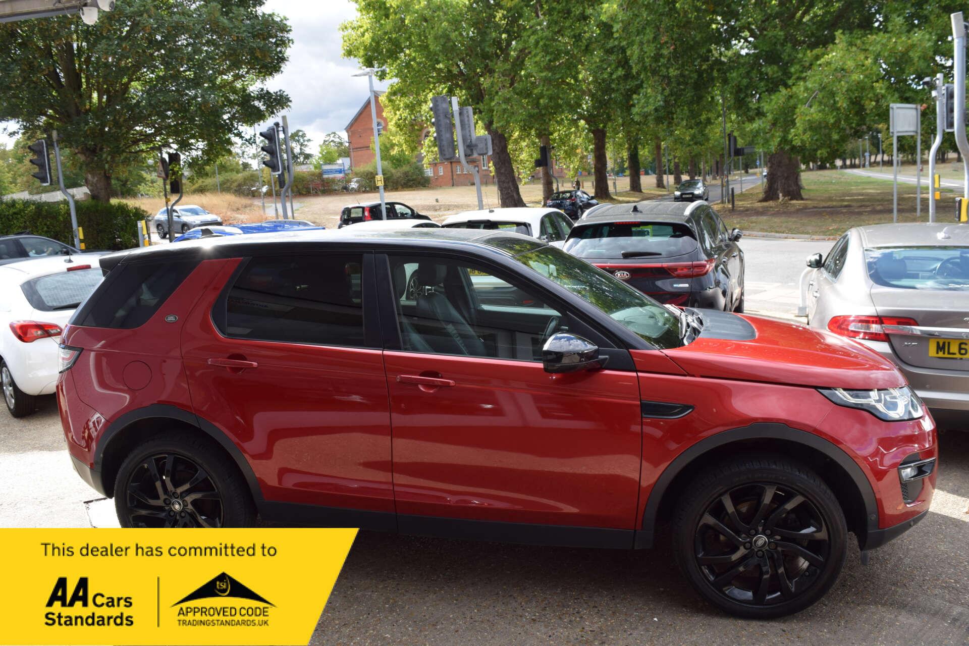 Land Rover Discovery Sport view 2
