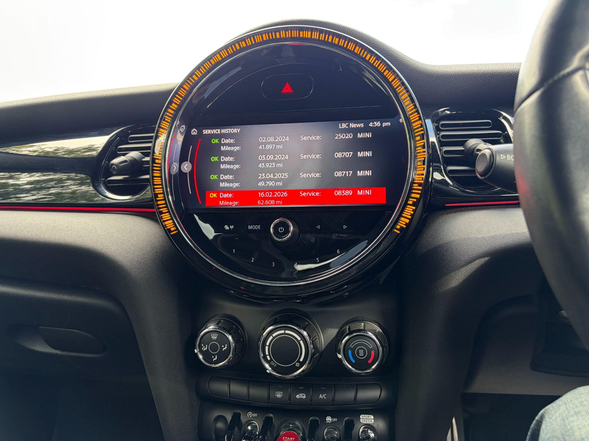 Mini Hatch view 25