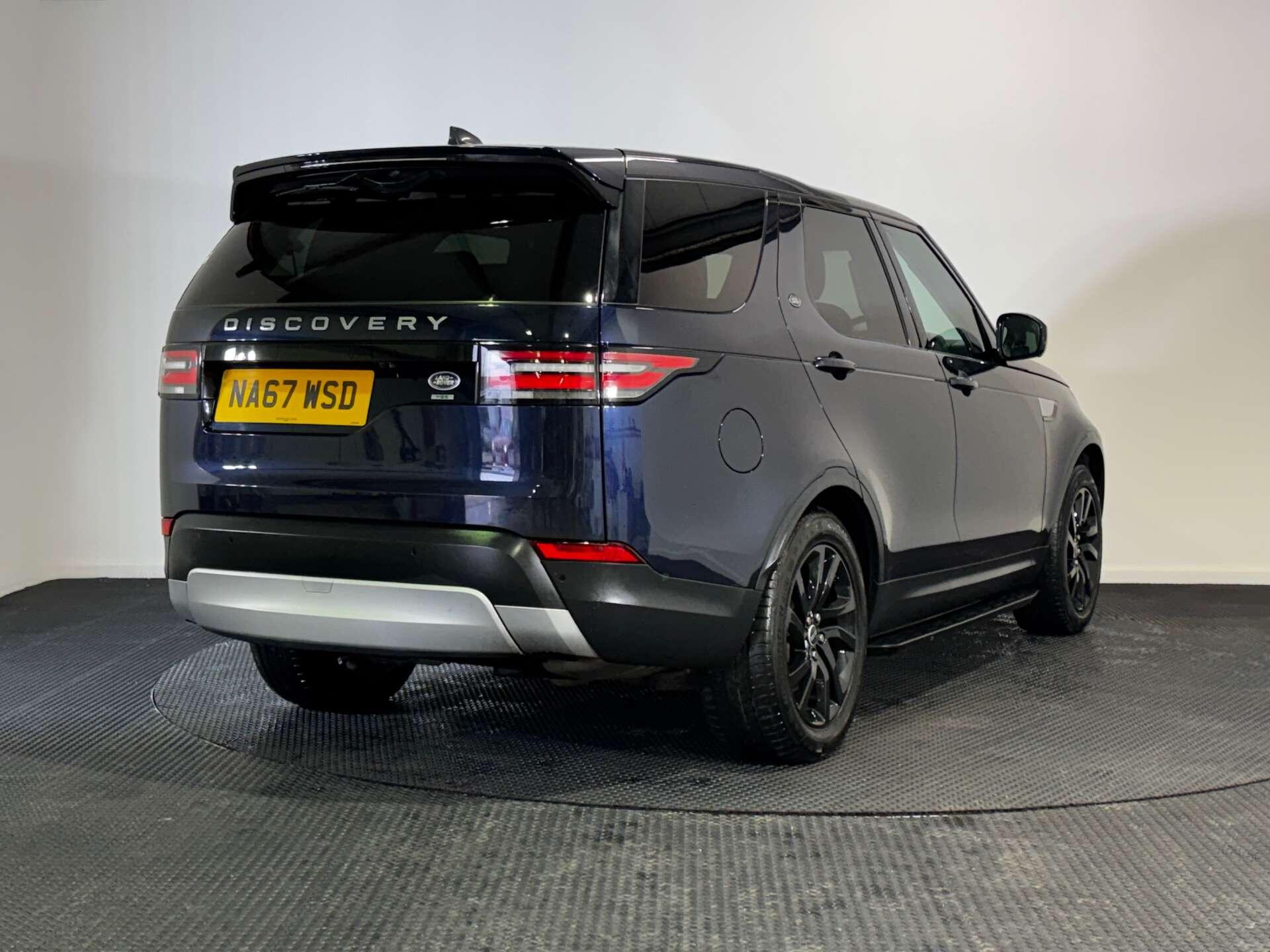 Land Rover Discovery view 7