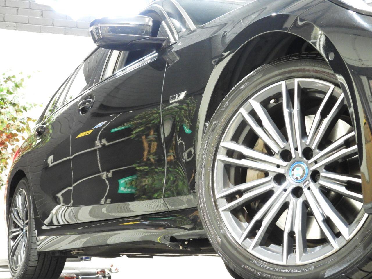 BMW 3 Series view 7