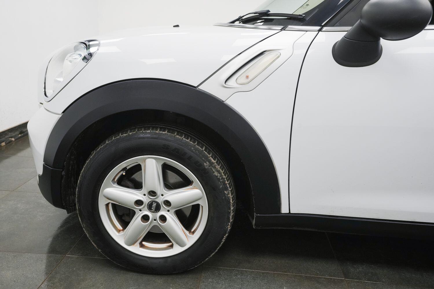 MINI Countryman view 5