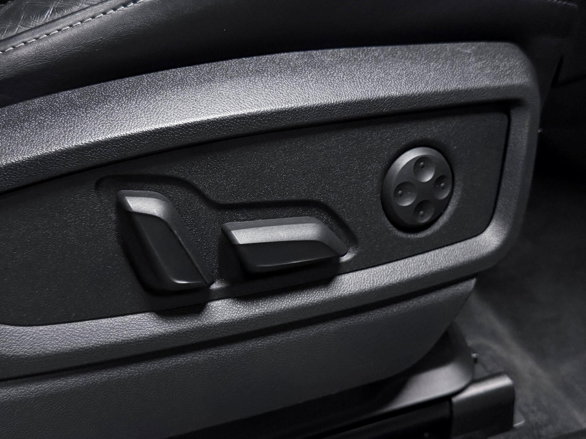 Audi Q5 view 22