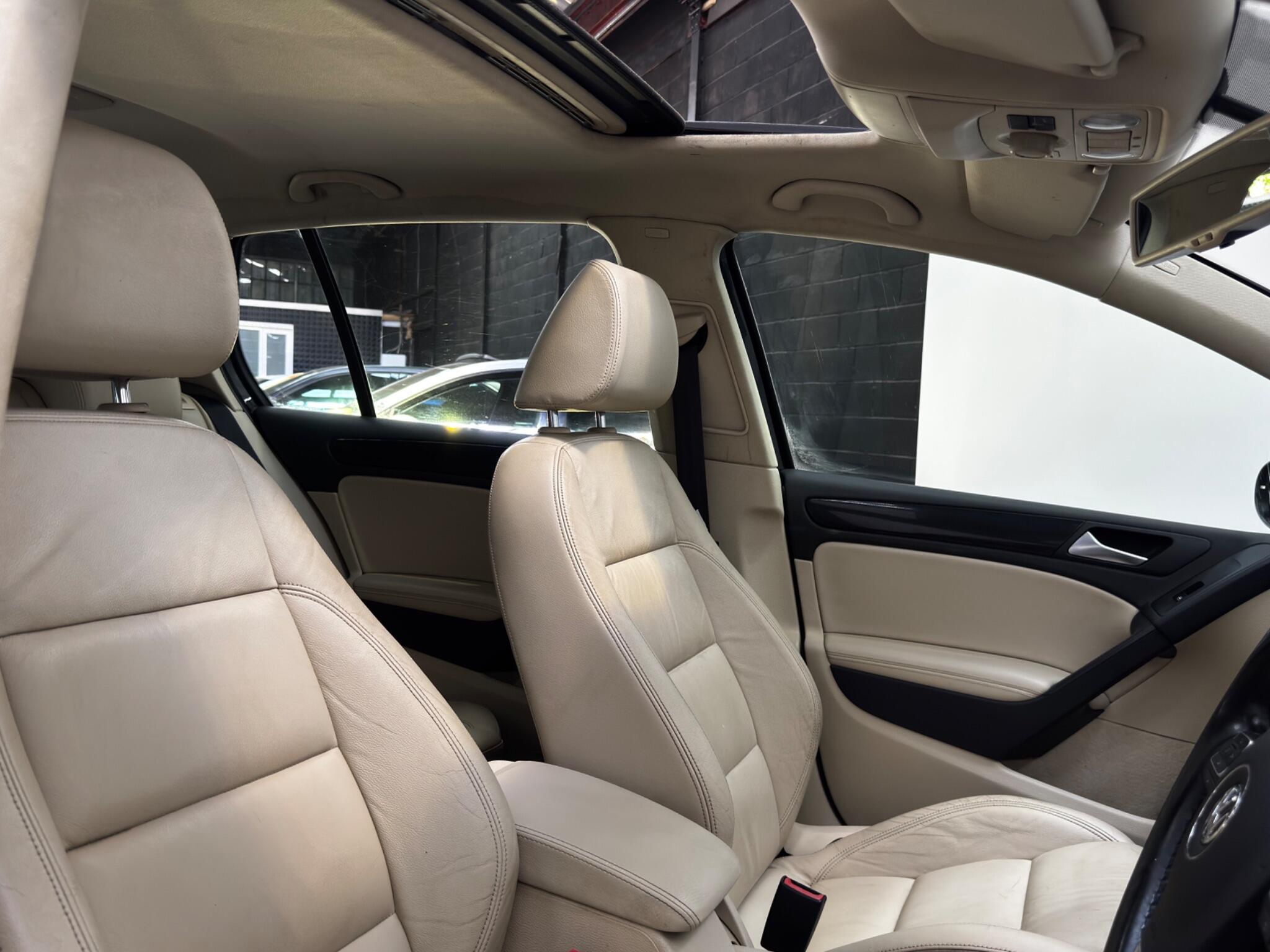Volkswagen Golf view 16